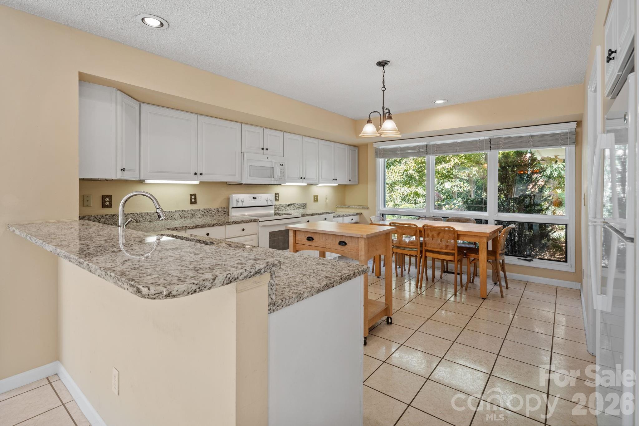 324 DAWNBROOK Drive — Flat Rock