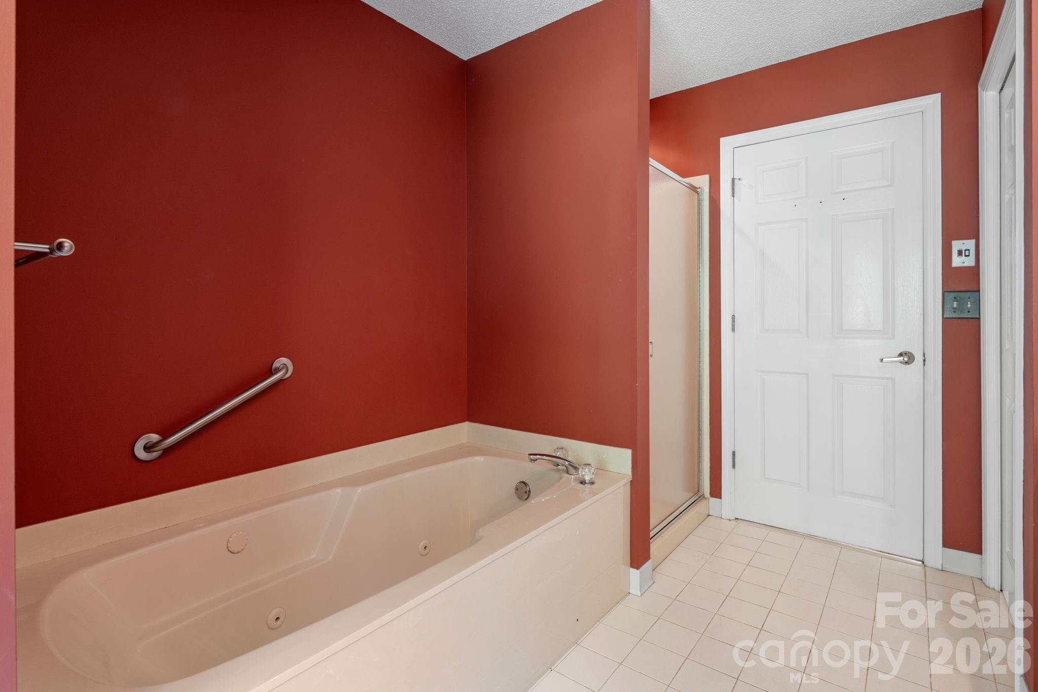 324 DAWNBROOK Drive — Flat Rock