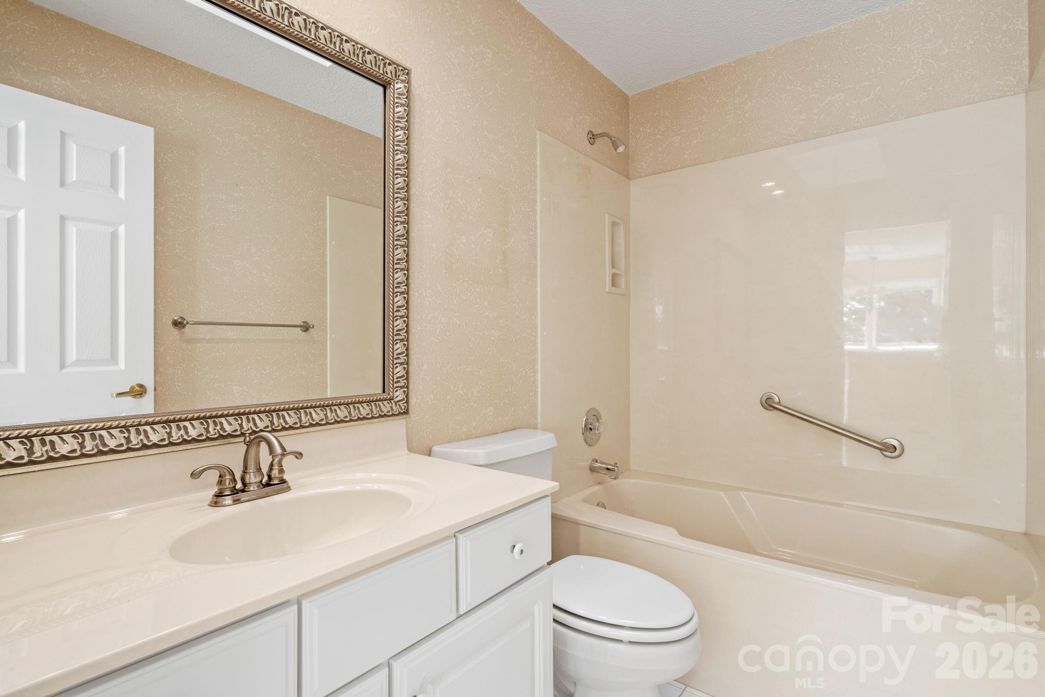 324 DAWNBROOK Drive — Flat Rock