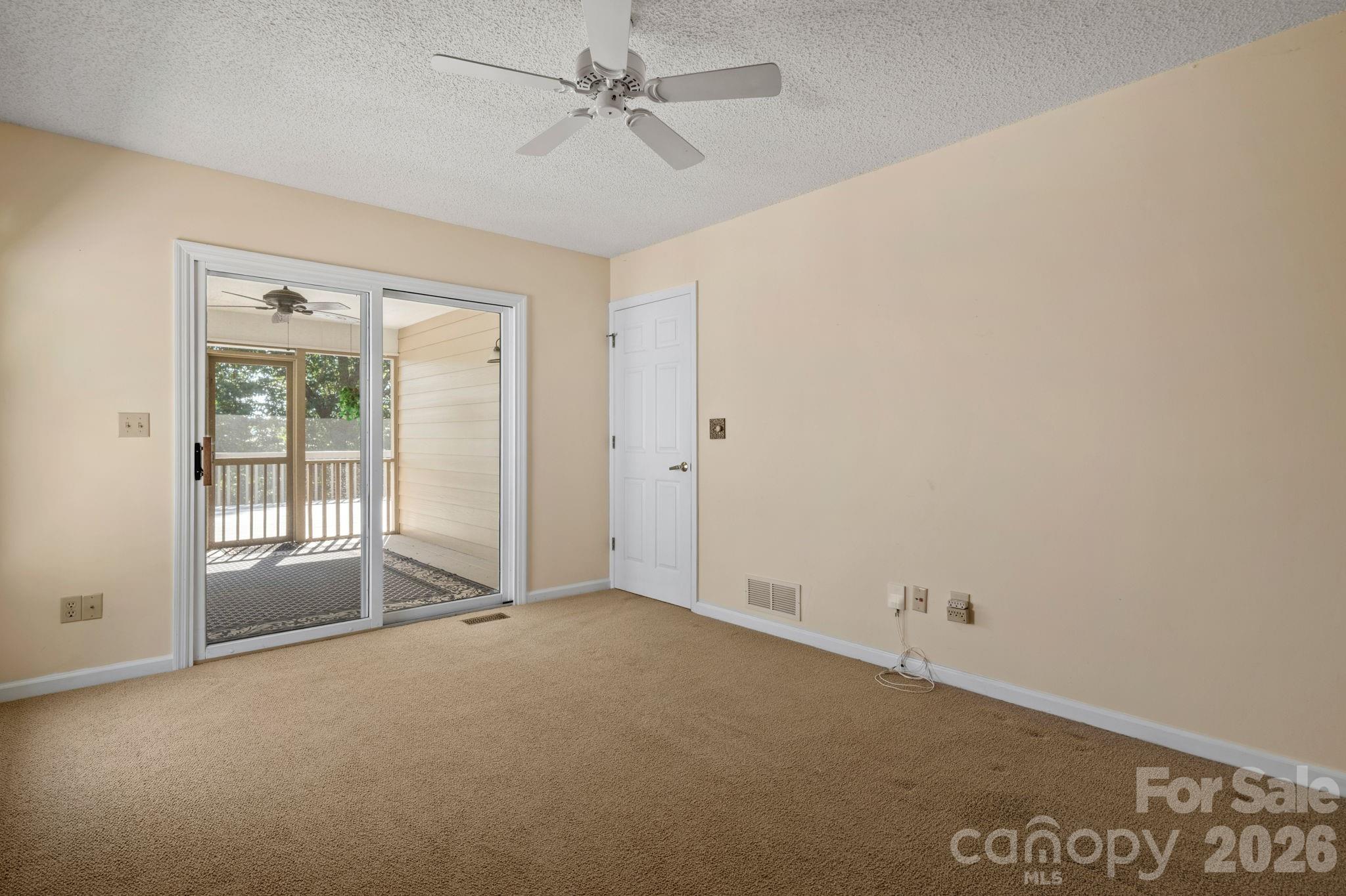 324 DAWNBROOK Drive — Flat Rock