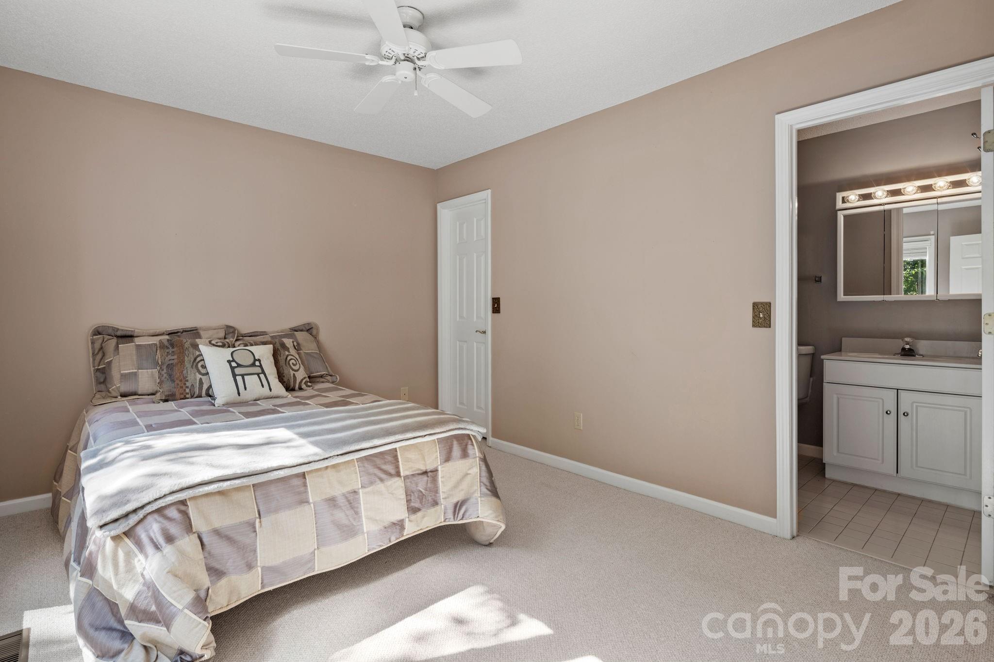 324 DAWNBROOK Drive — Flat Rock
