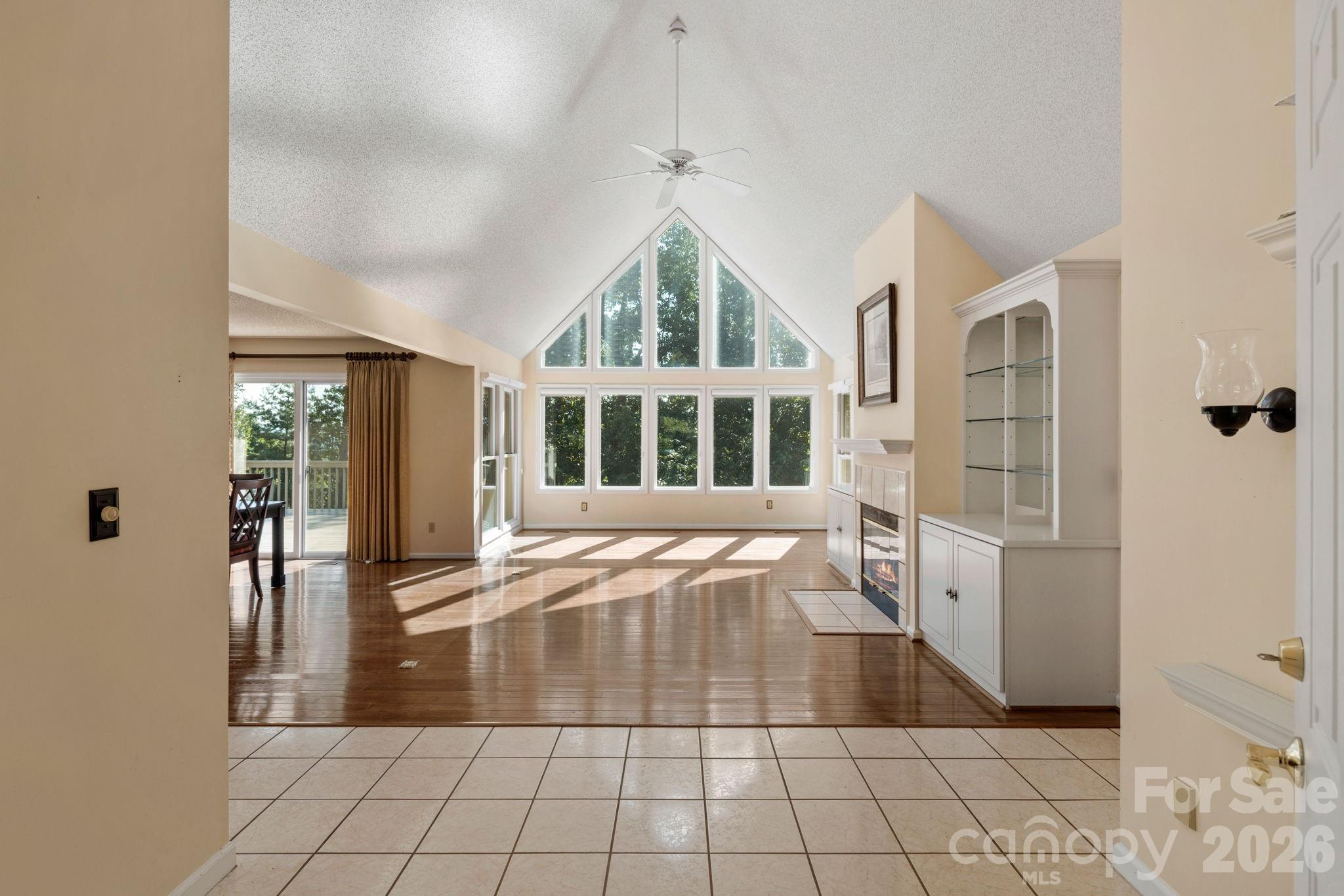324 DAWNBROOK Drive — Flat Rock