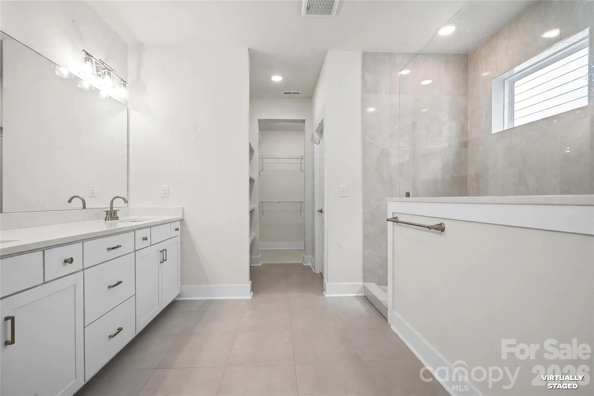 11208 Shreveport Drive — Huntersville