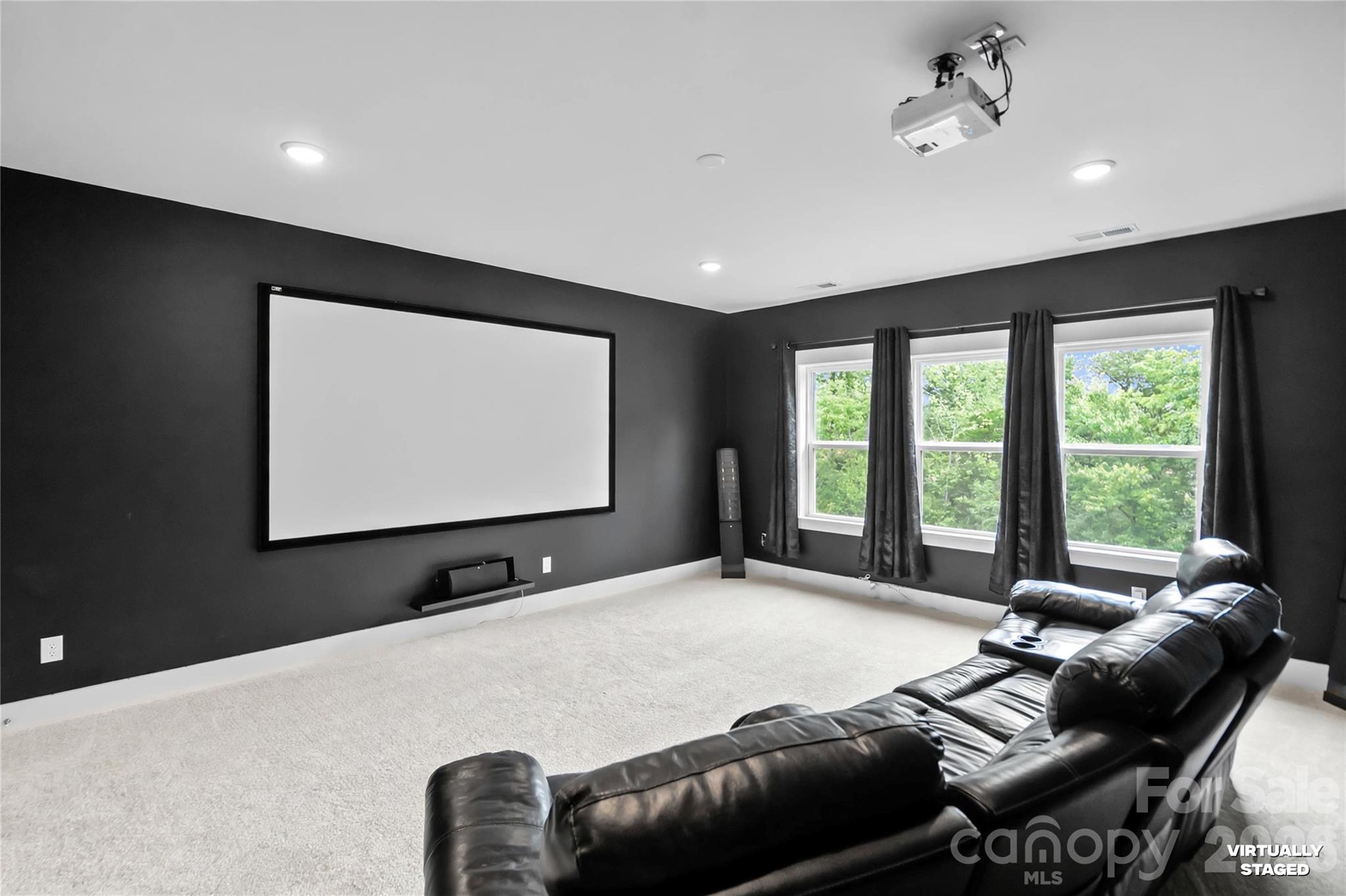 11208 Shreveport Drive — Huntersville