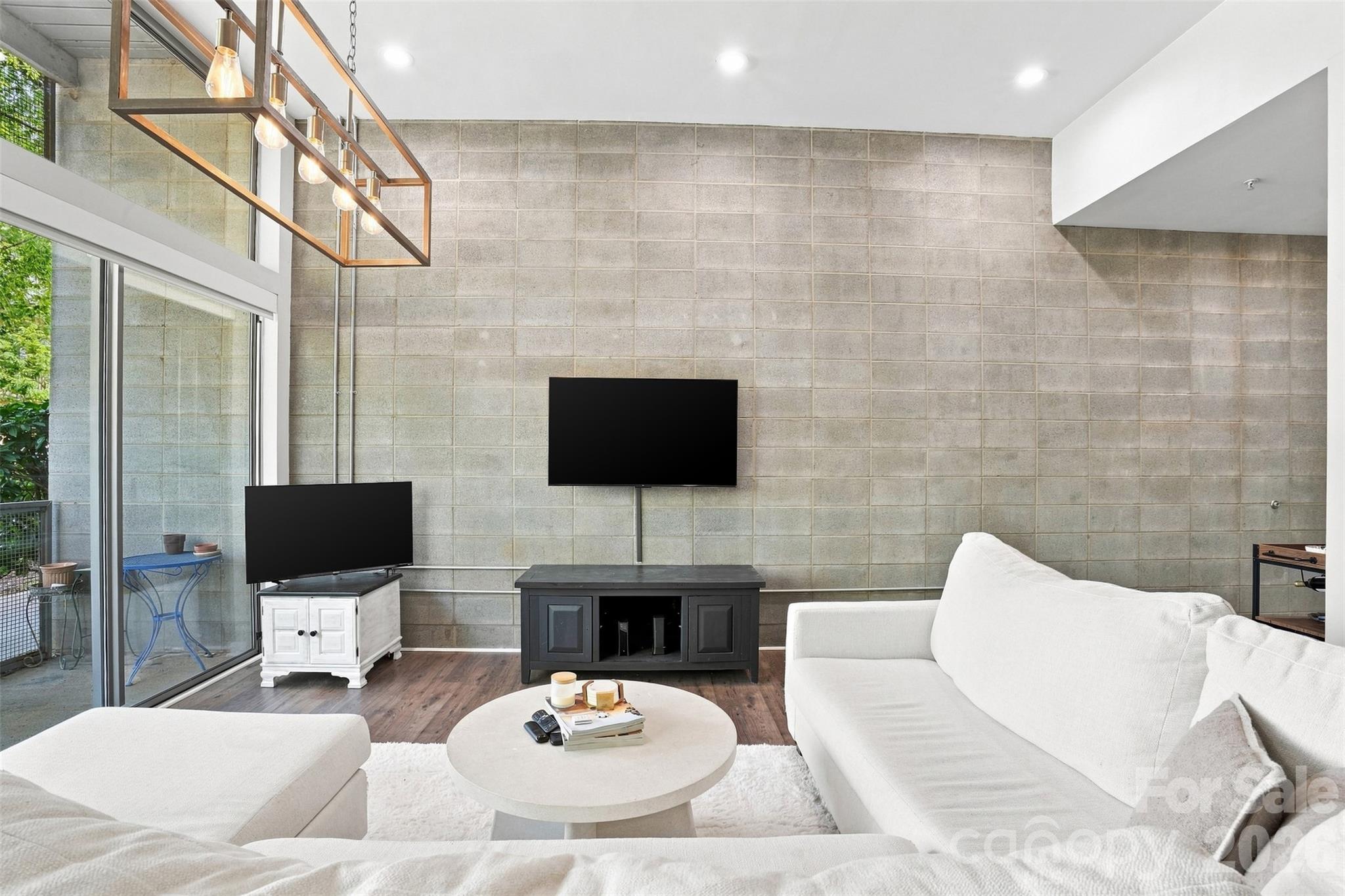 2116 Mcclintock Road — Charlotte