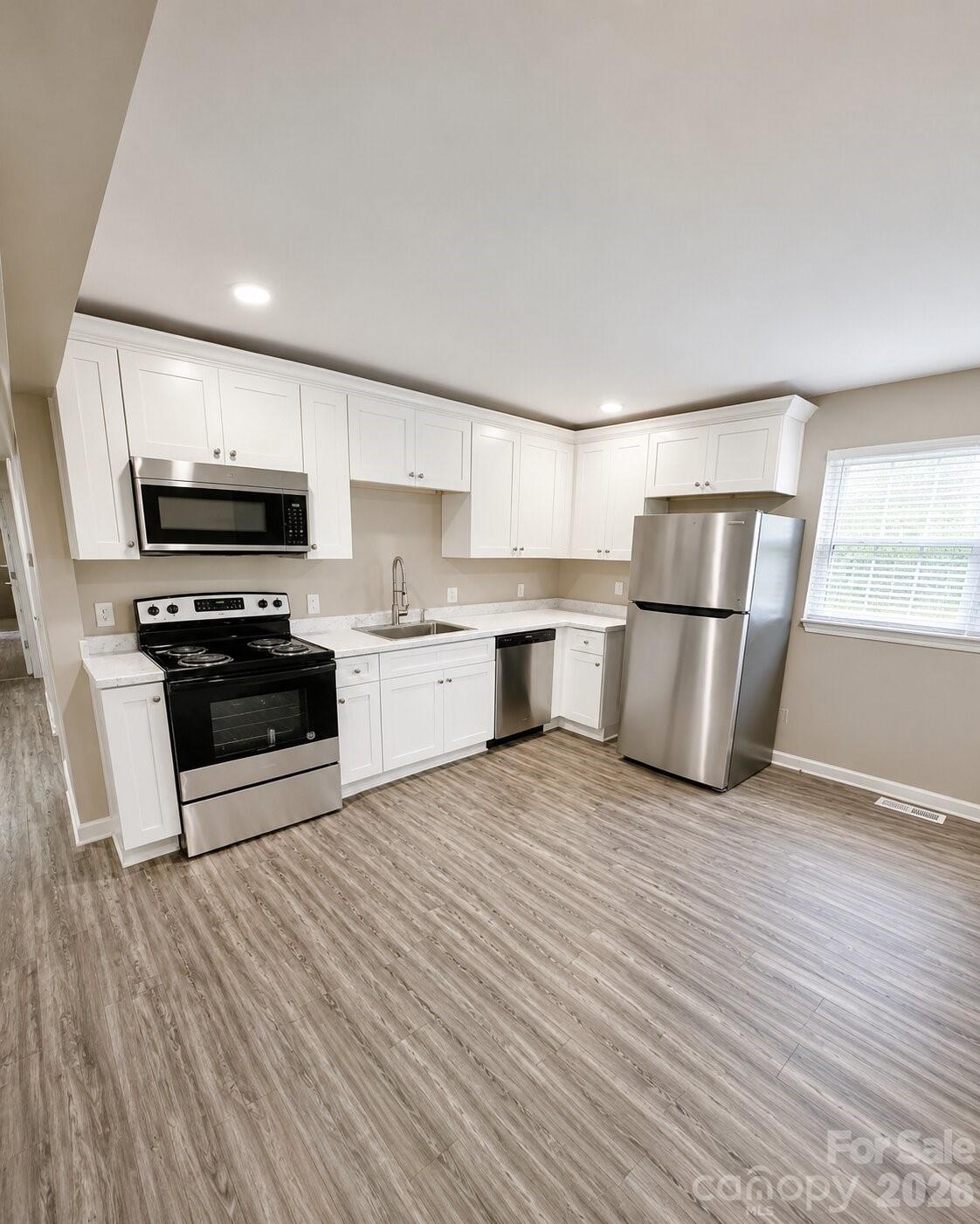 2756 Coronet Way — Charlotte