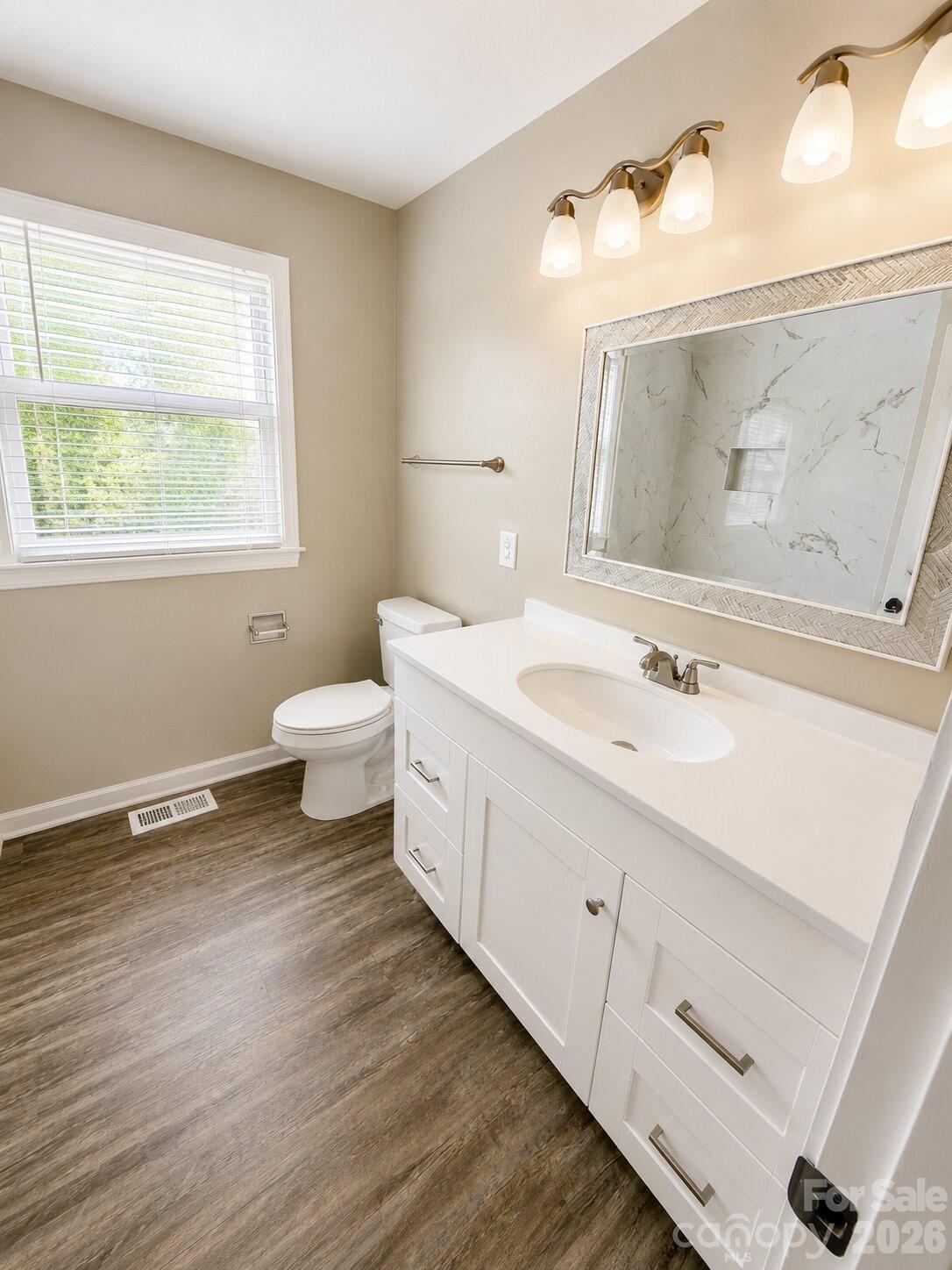 2756 Coronet Way — Charlotte