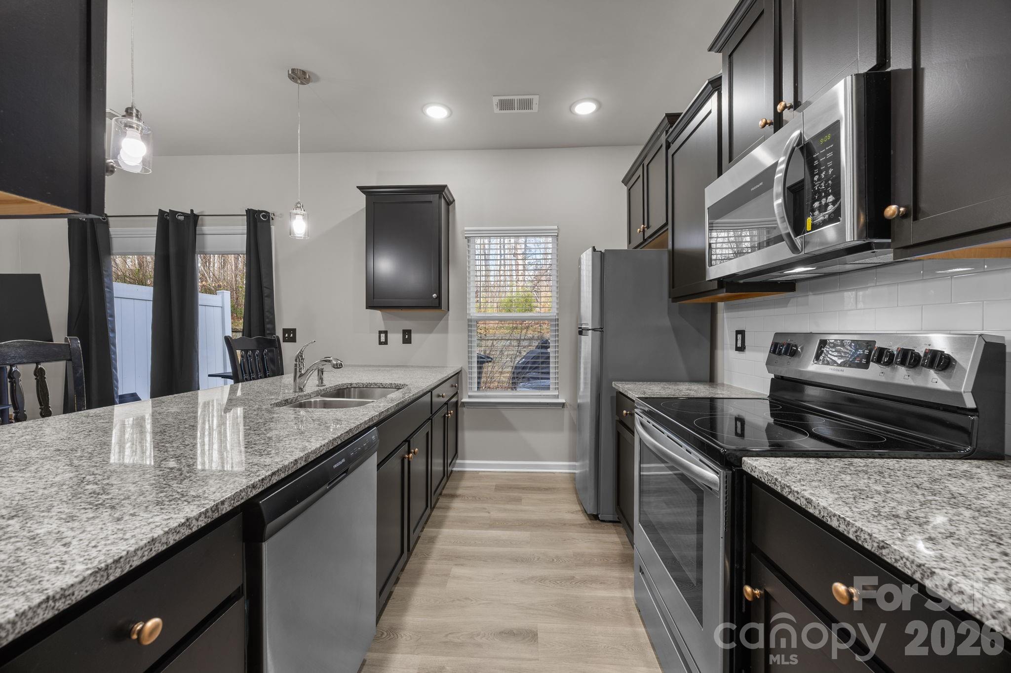 8105 Alderton Lane — Charlotte