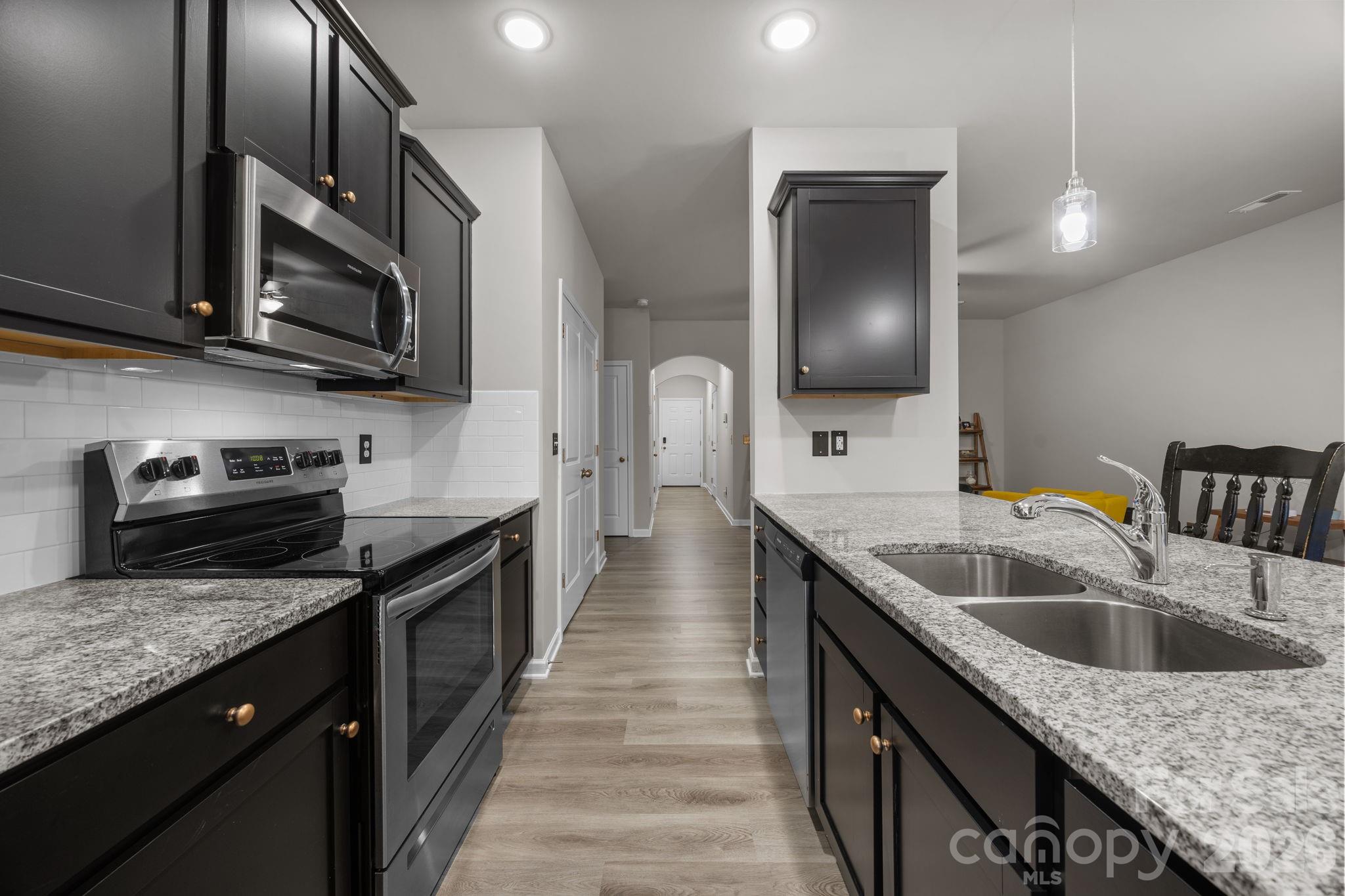 8105 Alderton Lane — Charlotte