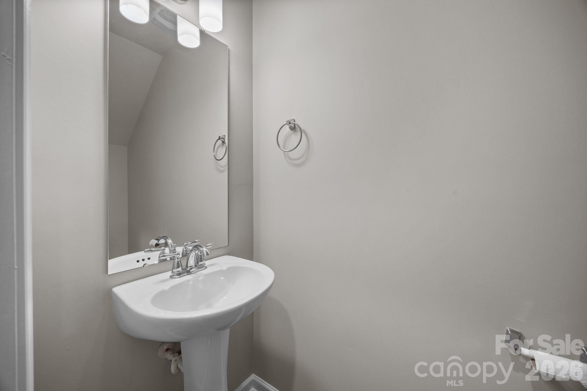 8105 Alderton Lane — Charlotte