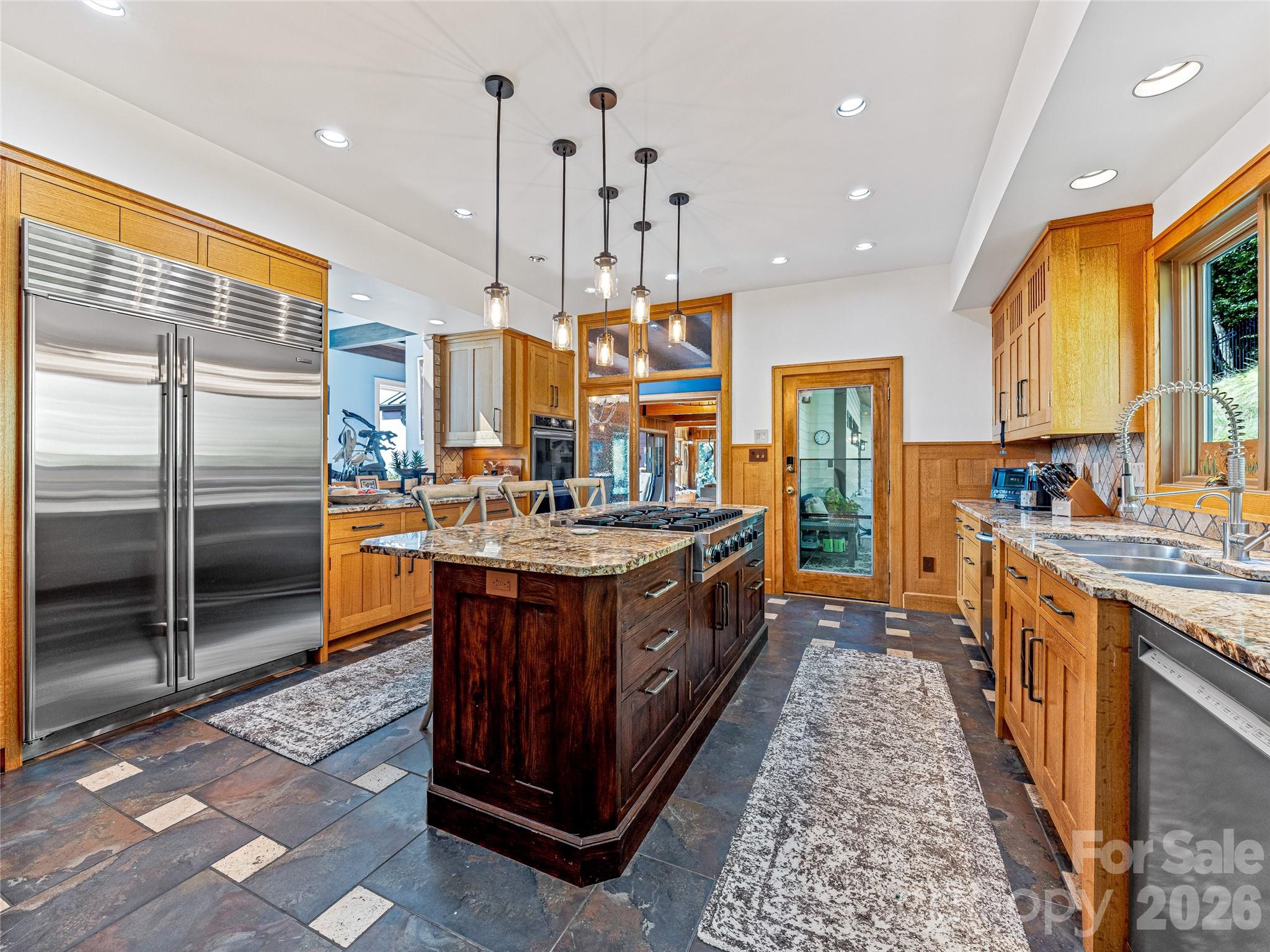 10 Beaverbrook Court — Asheville
