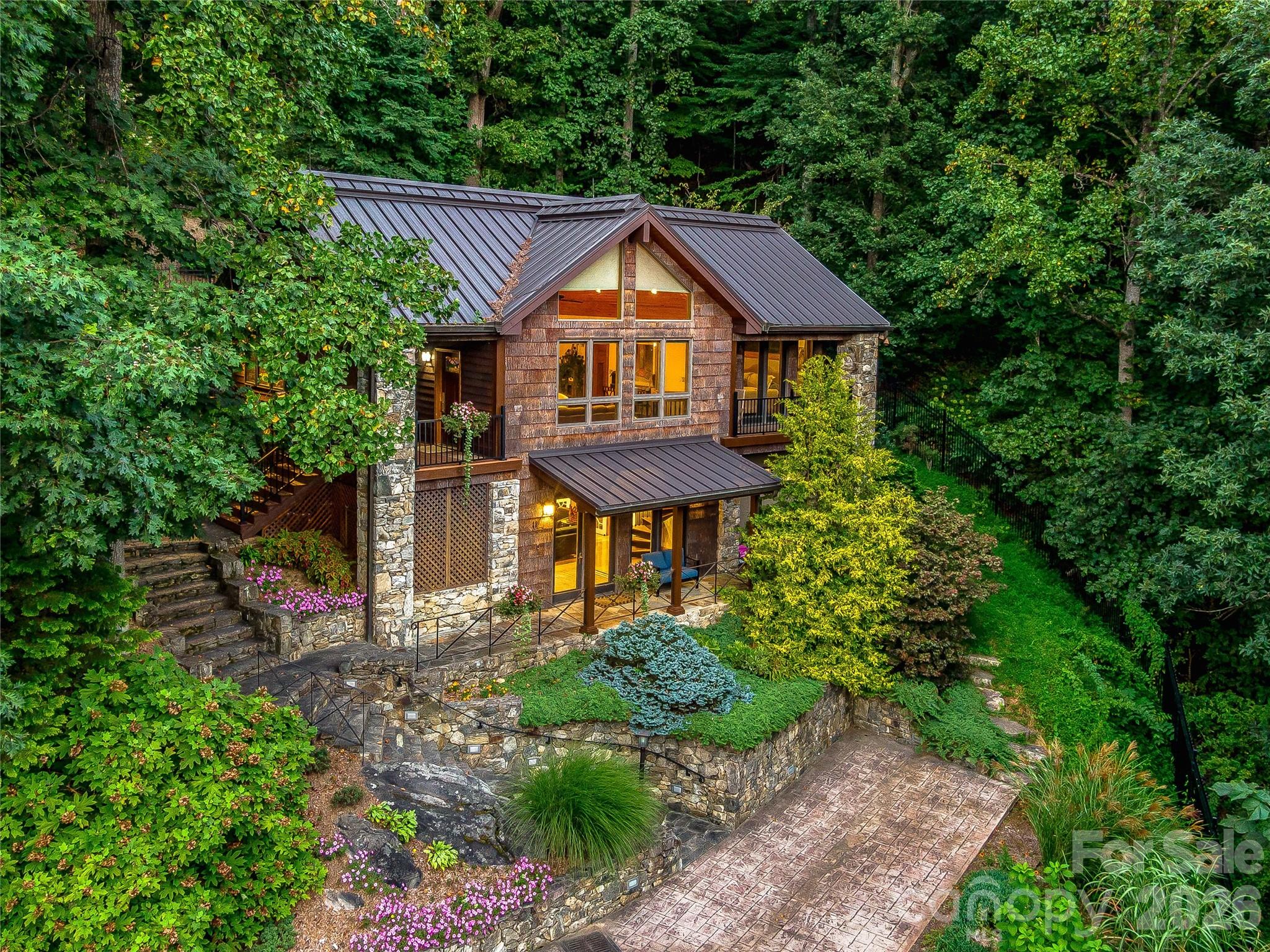 10 Beaverbrook Court — Asheville