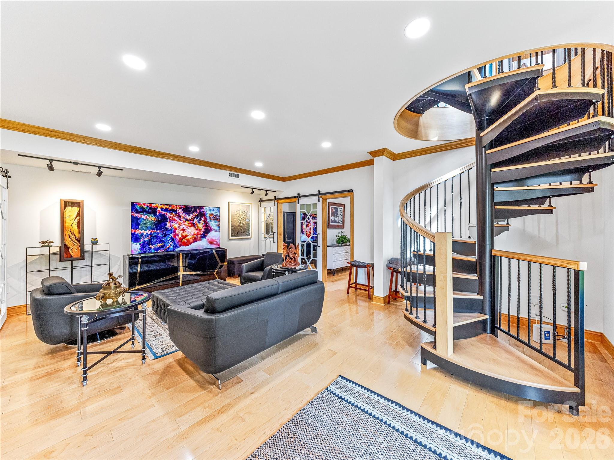 10 Beaverbrook Court — Asheville