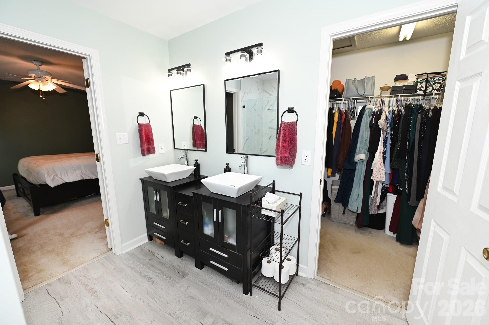236 17th Avenue SE — Hickory
