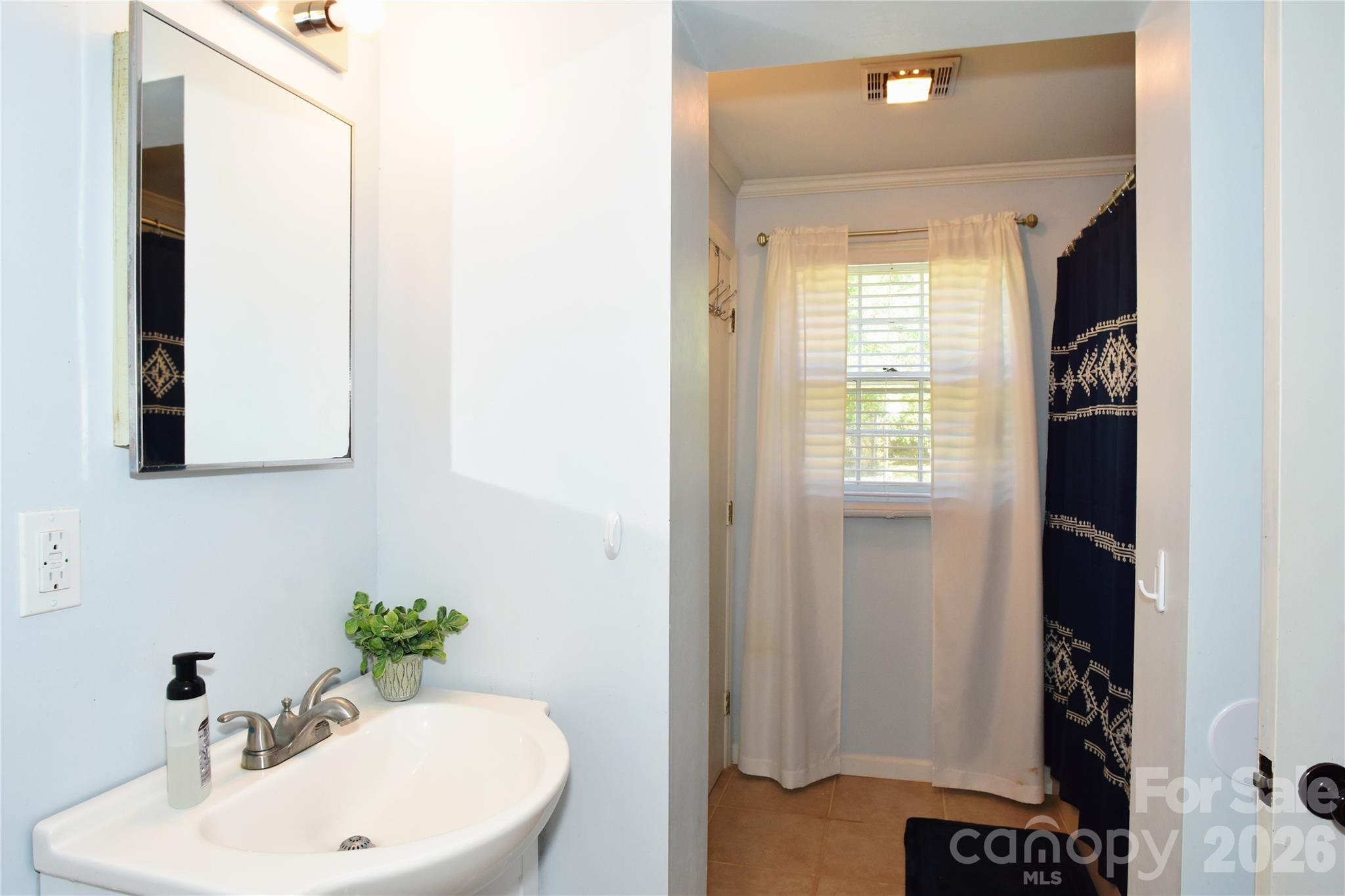 517 McDowell Drive — Chester