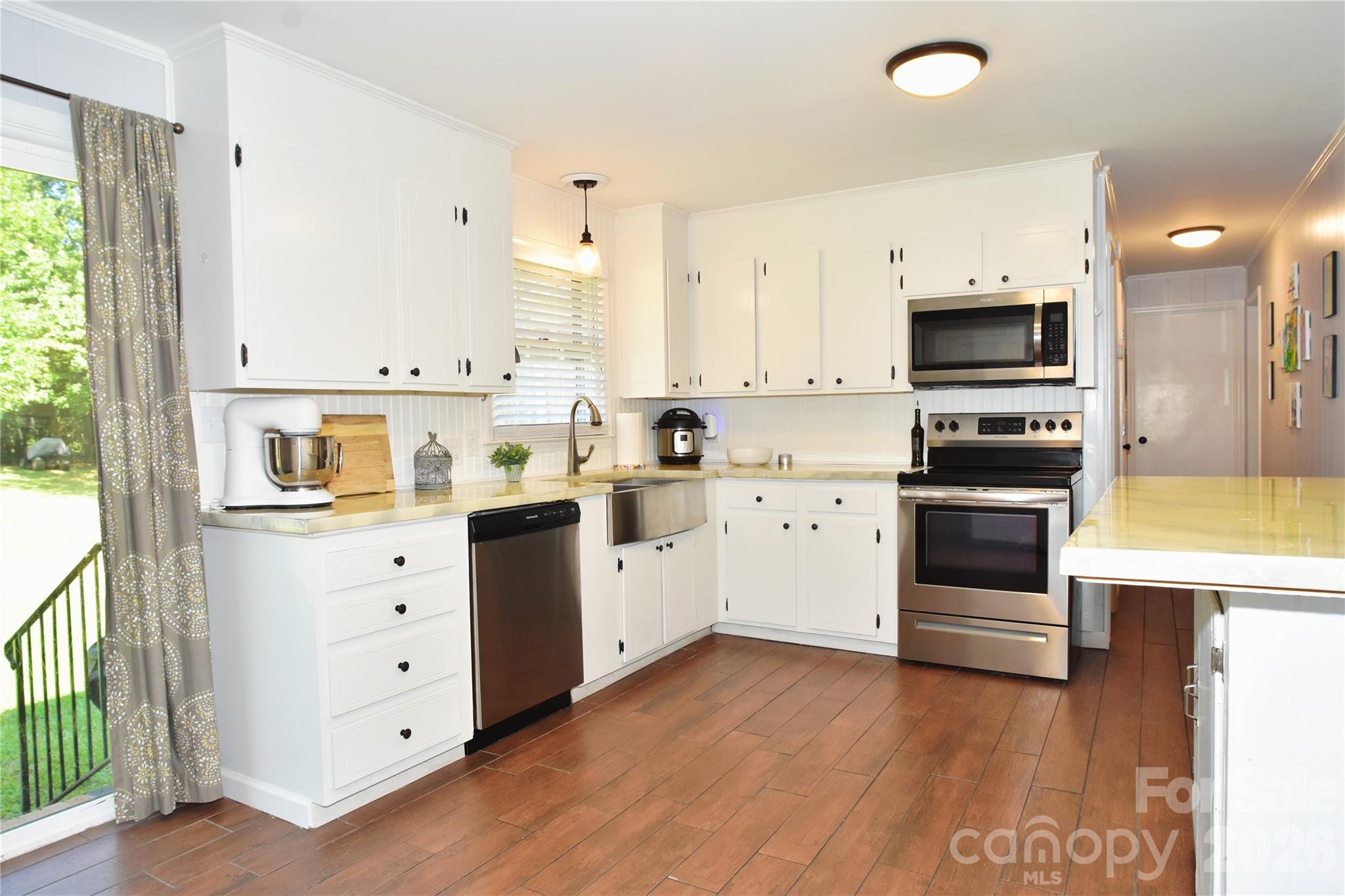 517 McDowell Drive — Chester