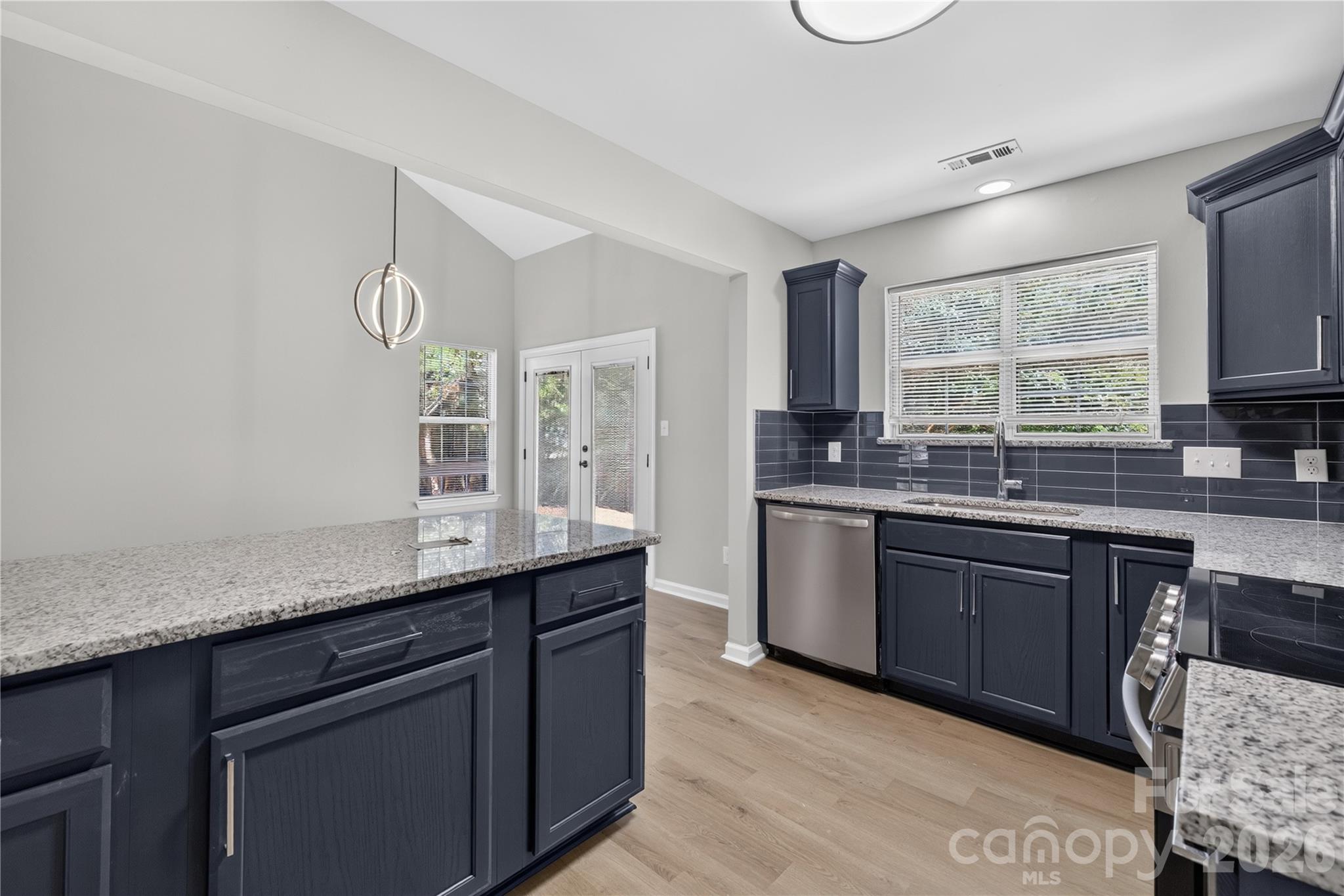 702 Foxborough Road — Charlotte