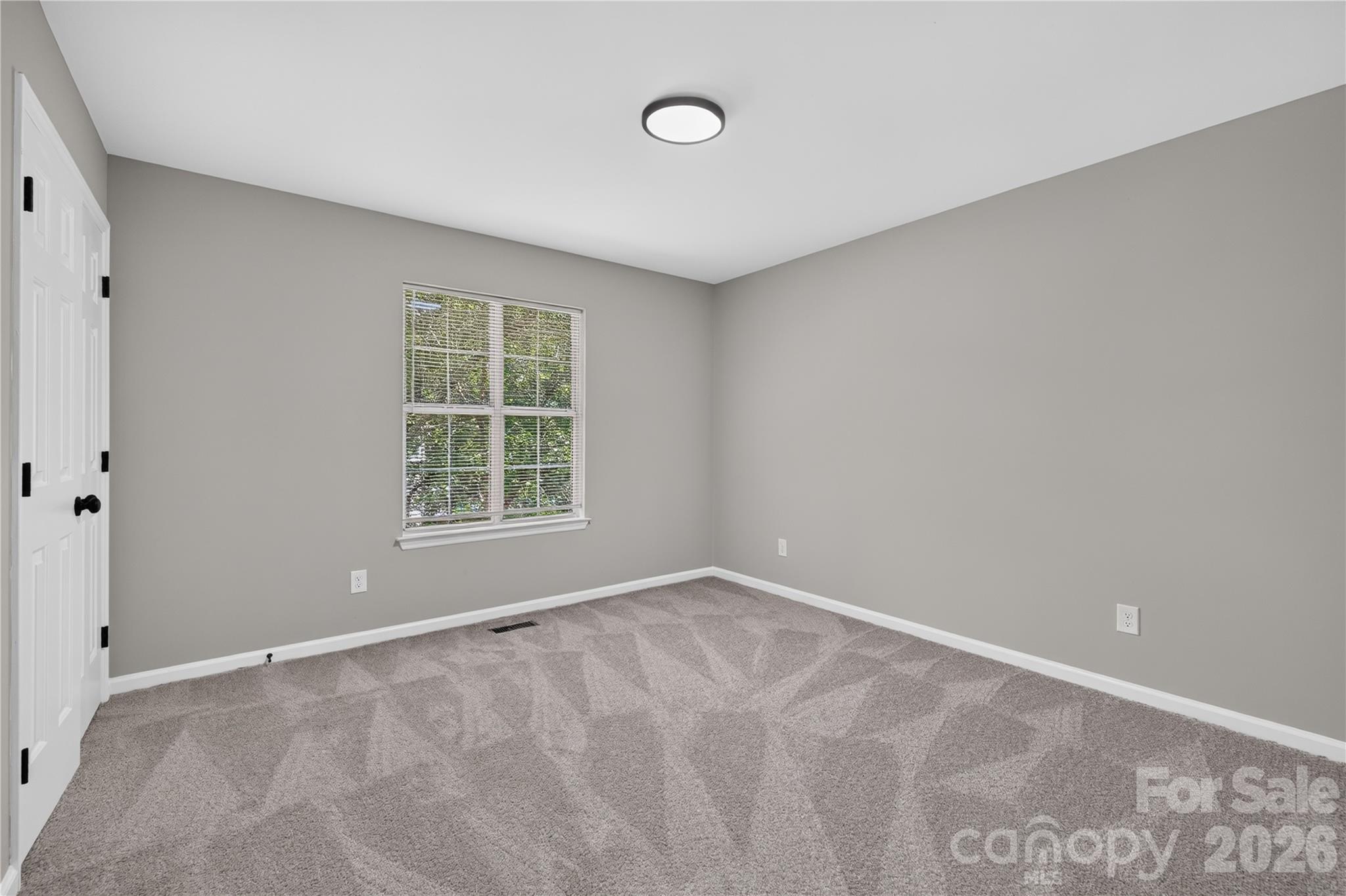702 Foxborough Road — Charlotte