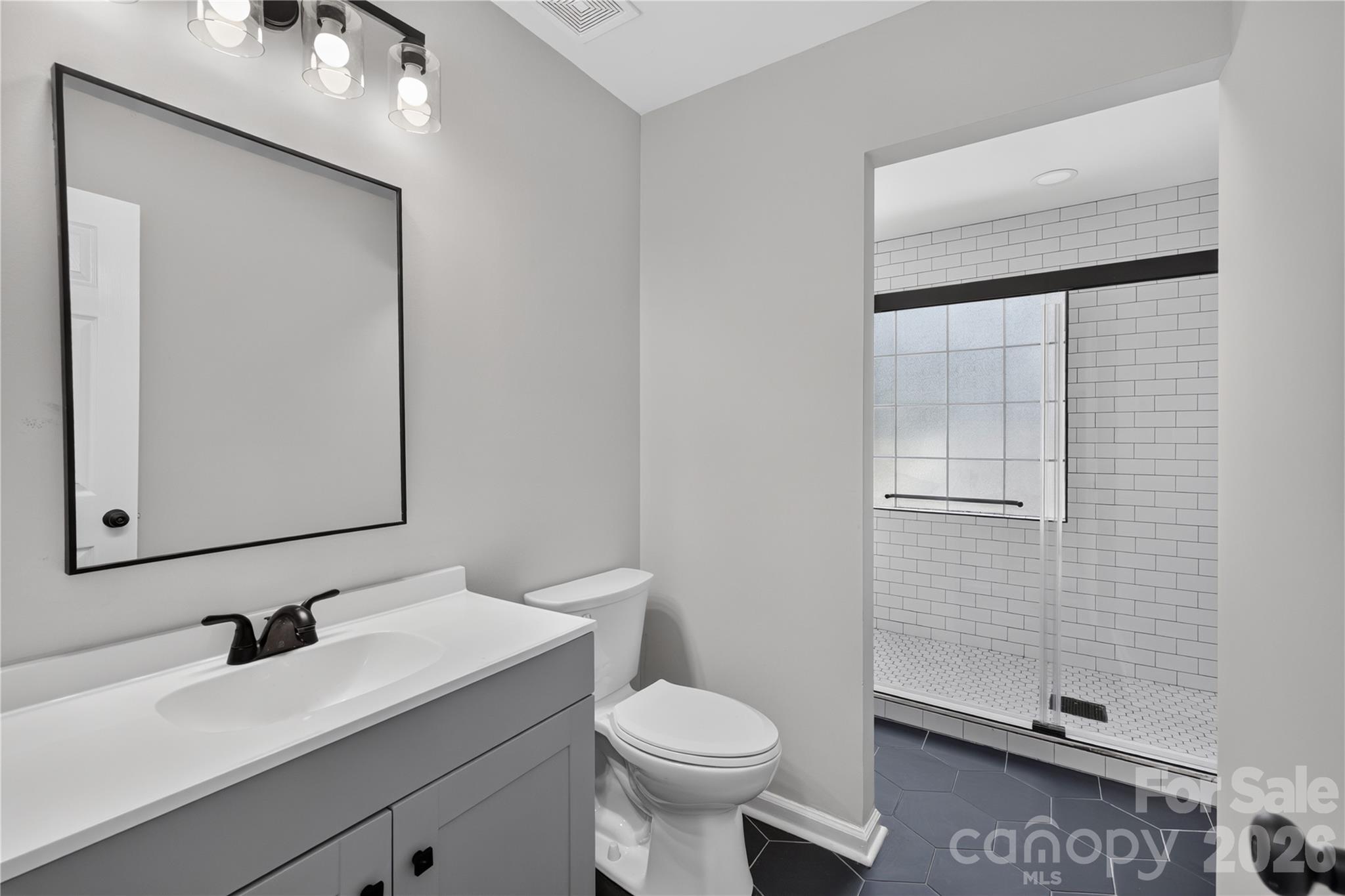 702 Foxborough Road — Charlotte