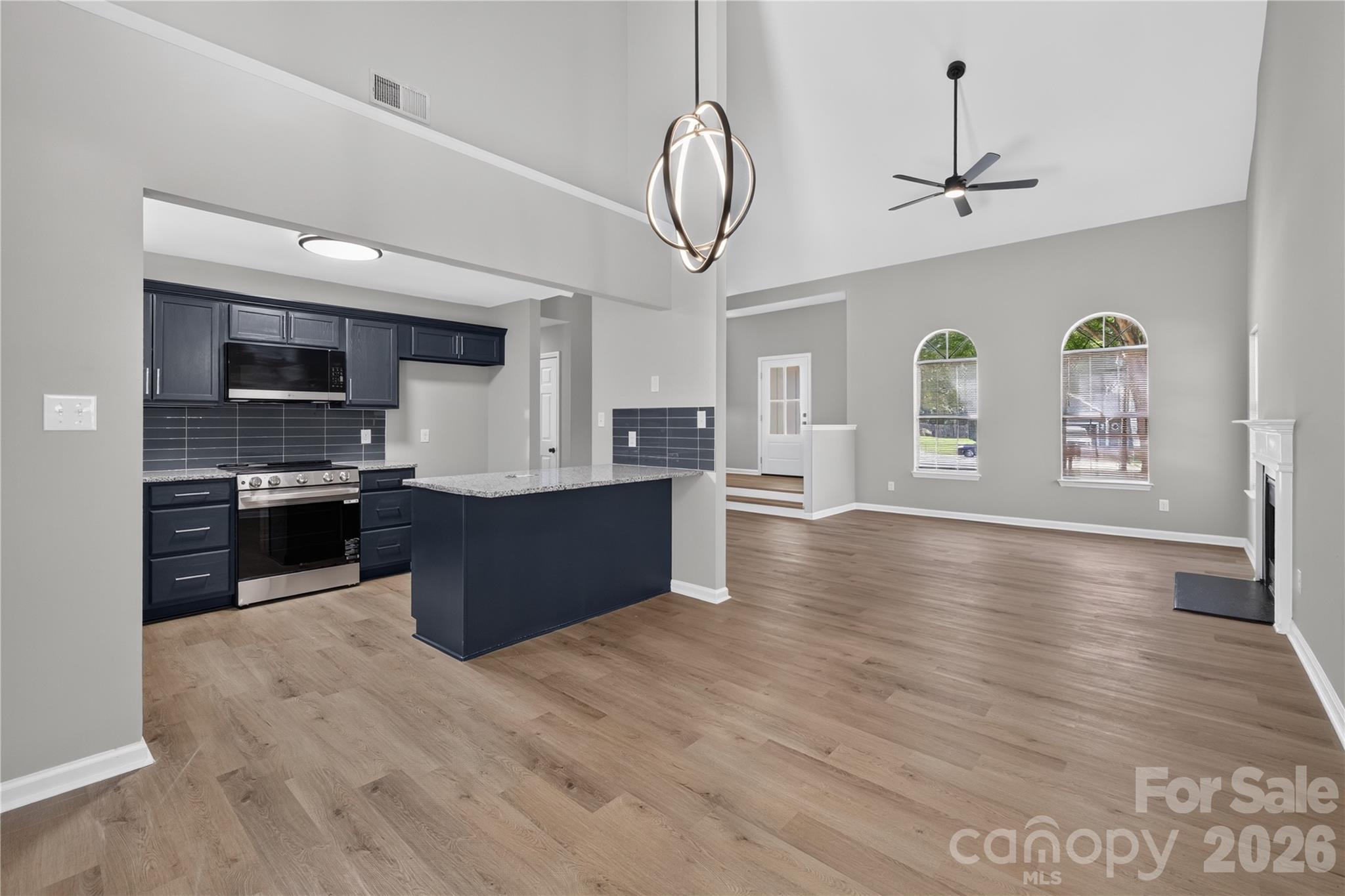 702 Foxborough Road — Charlotte