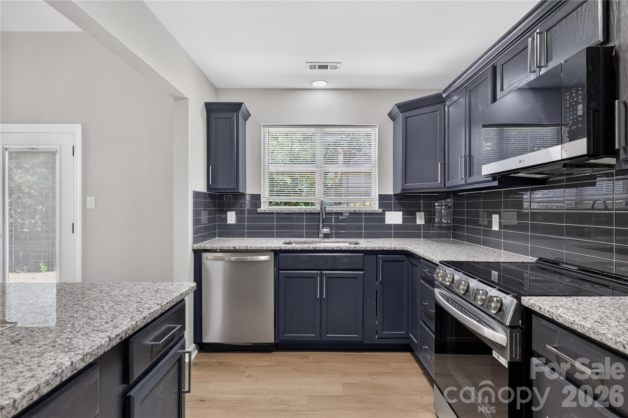 702 Foxborough Road — Charlotte