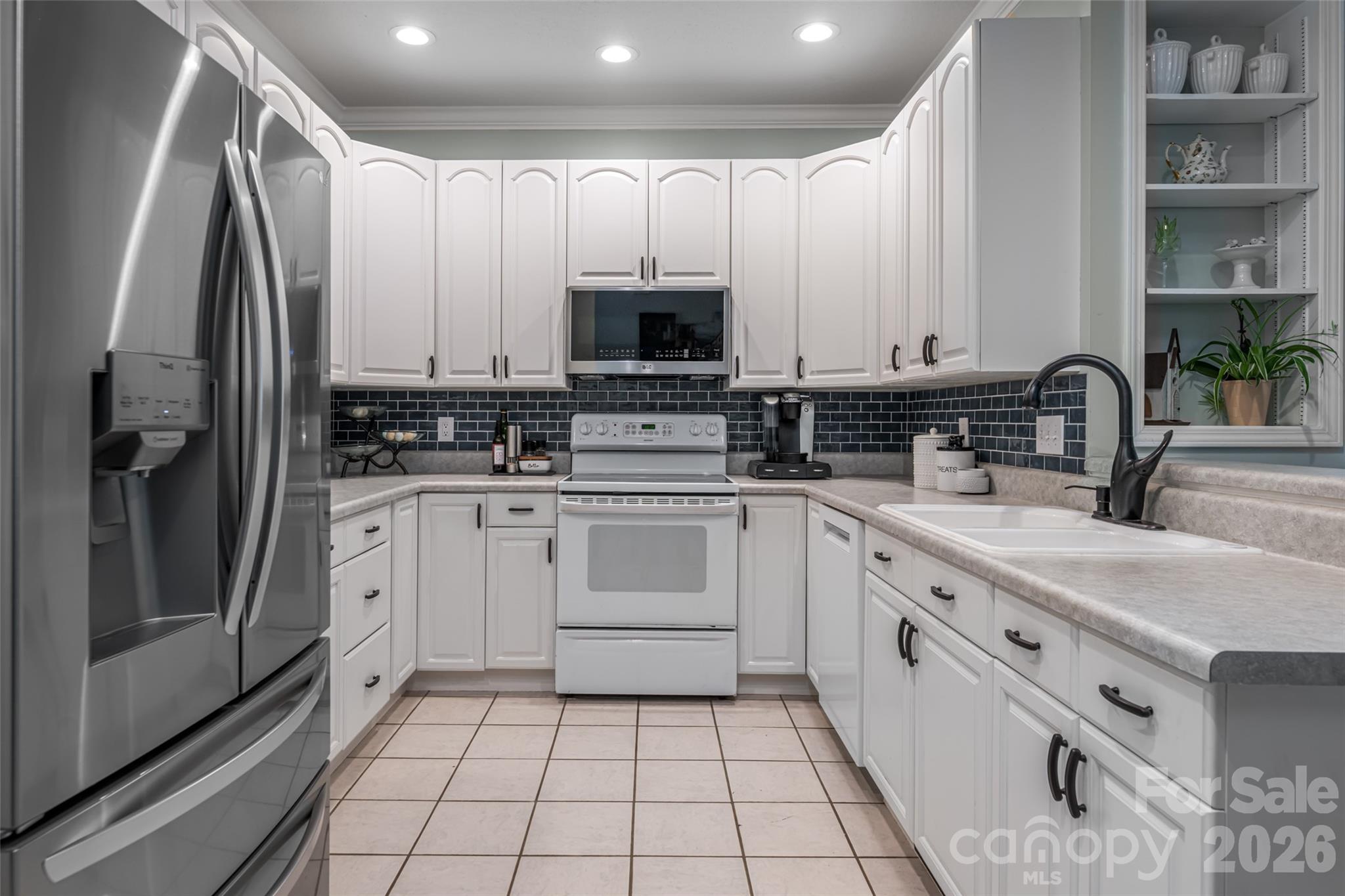 216 Holly Lane — Greer