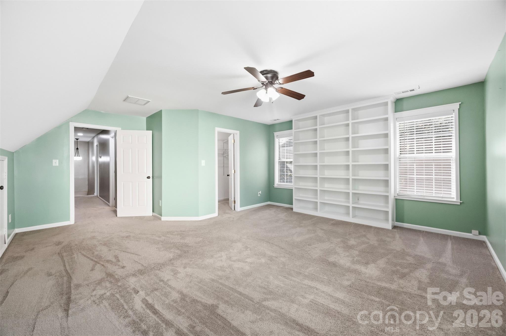 10409 Northwoods Forest Drive — Charlotte