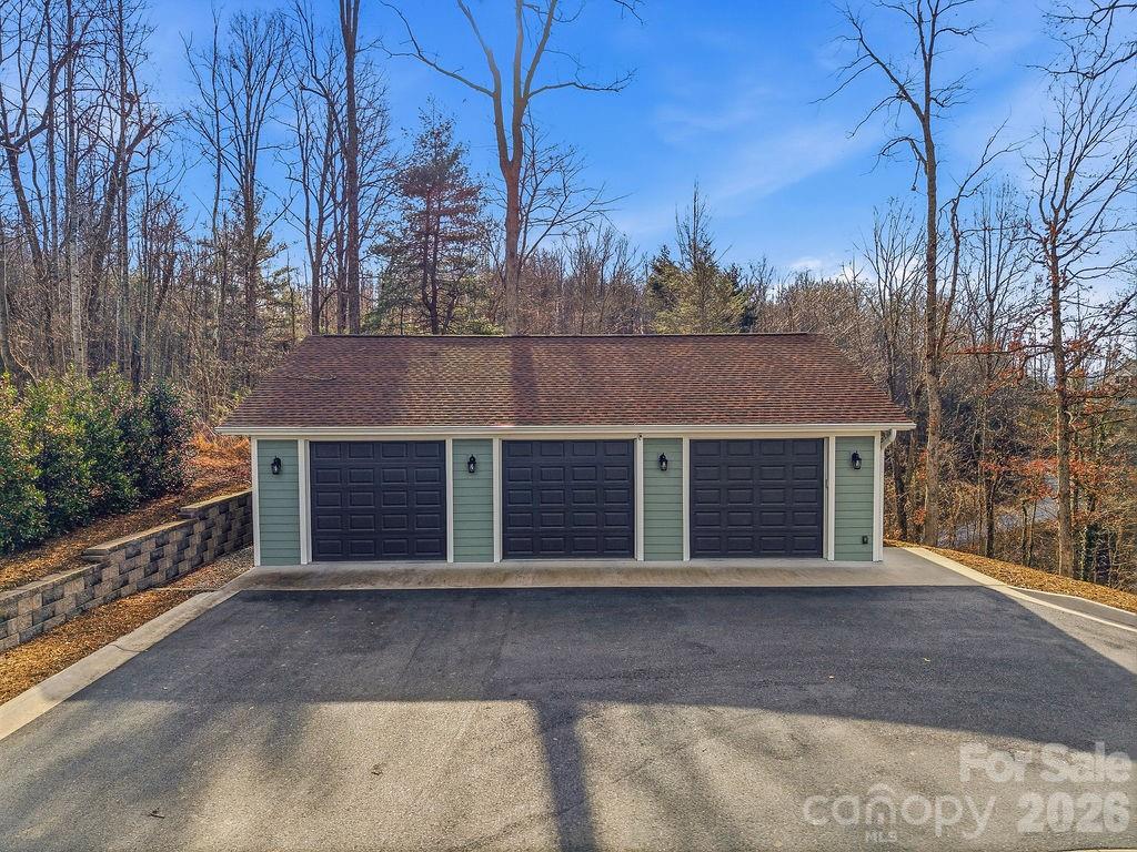 38 Sweetwater Oaks Drive — Fletcher