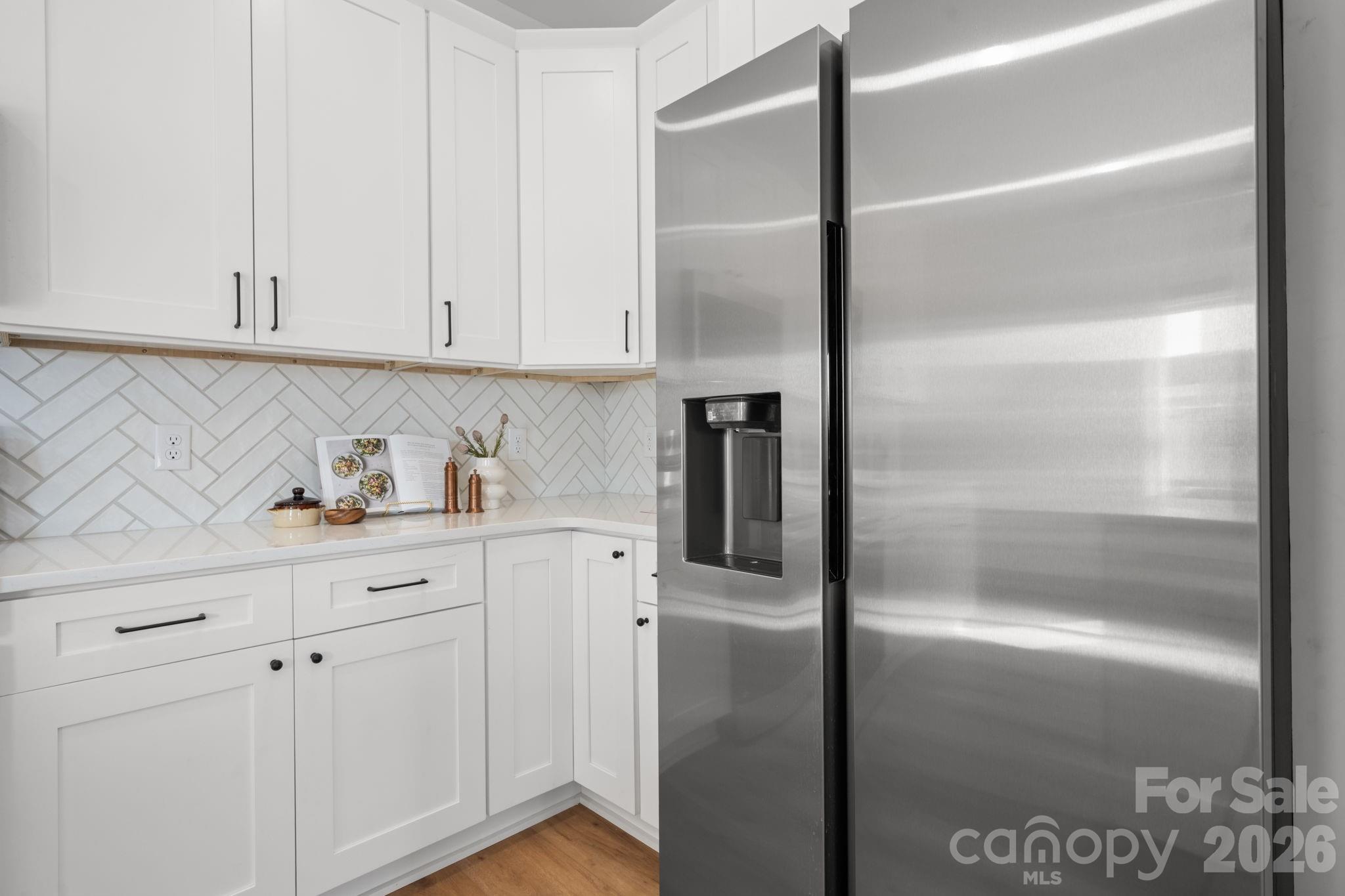 2111 24th Street Lane SE — Hickory