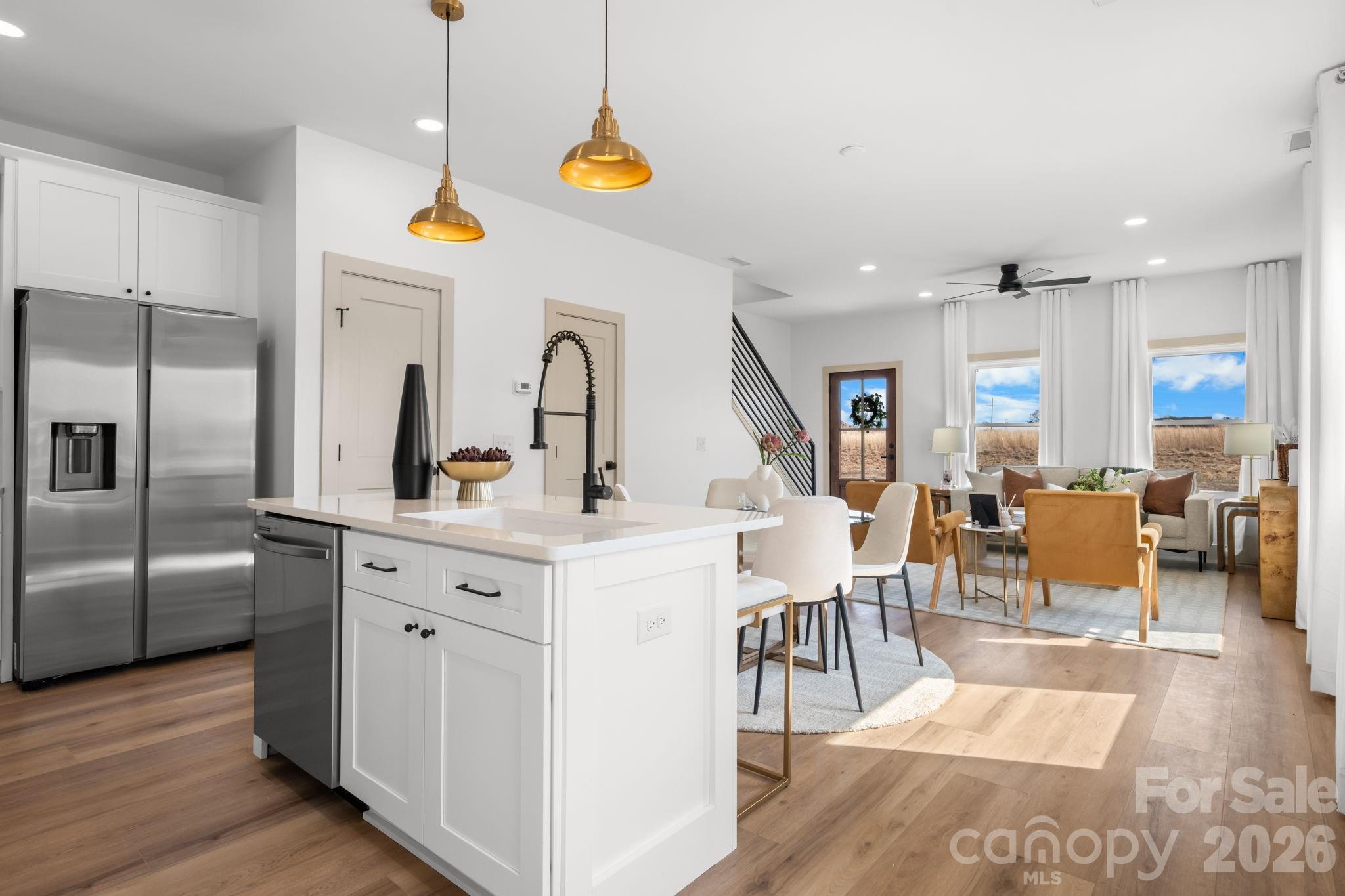 2111 24th Street Lane SE — Hickory