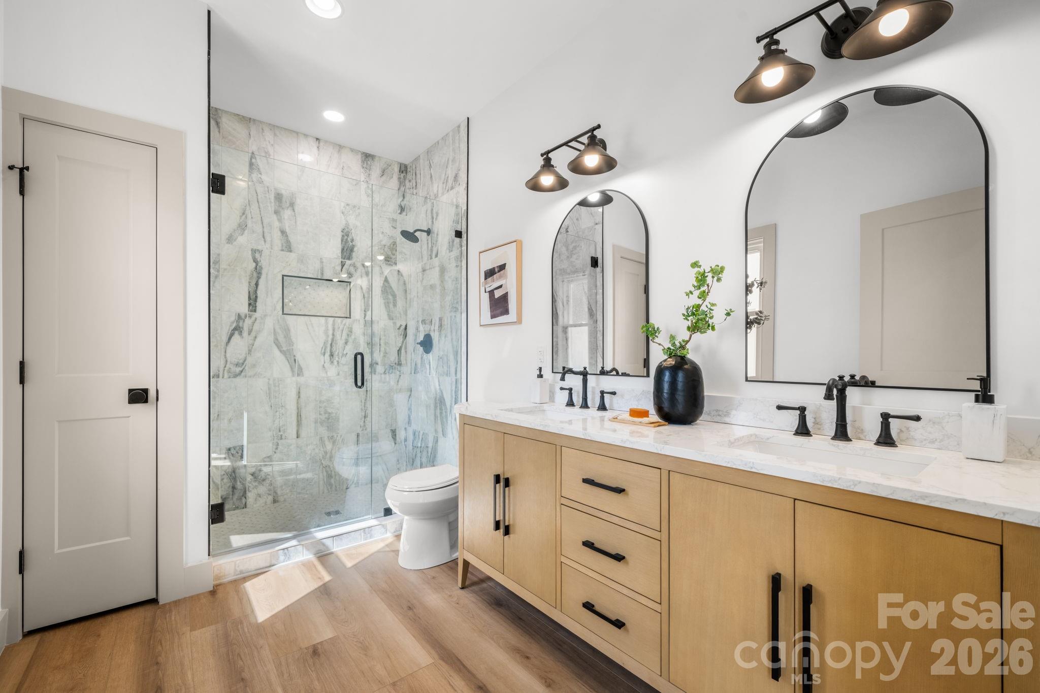 2111 24th Street Lane SE — Hickory
