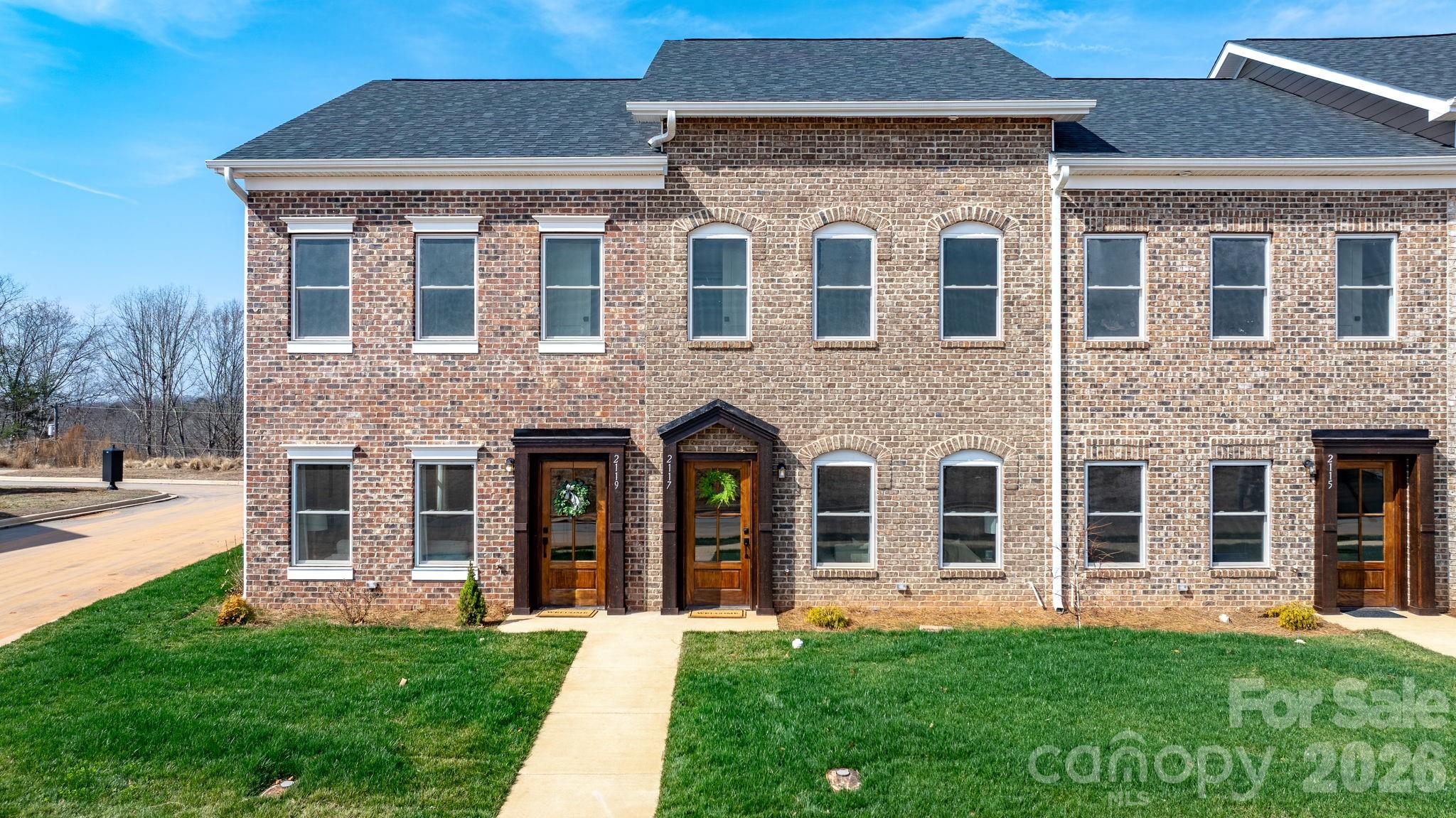 2111 24th Street Lane SE — Hickory