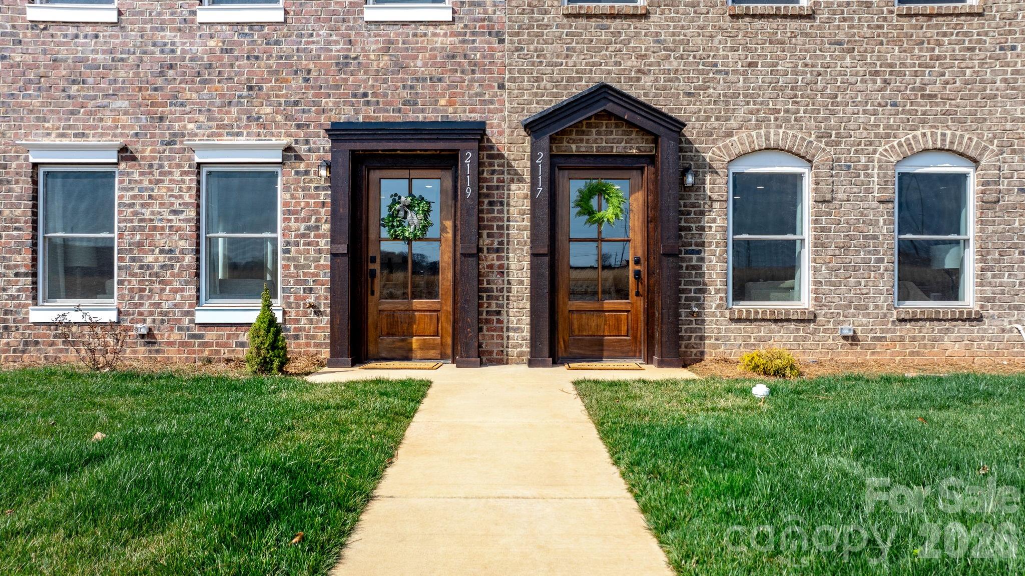 2111 24th Street Lane SE — Hickory