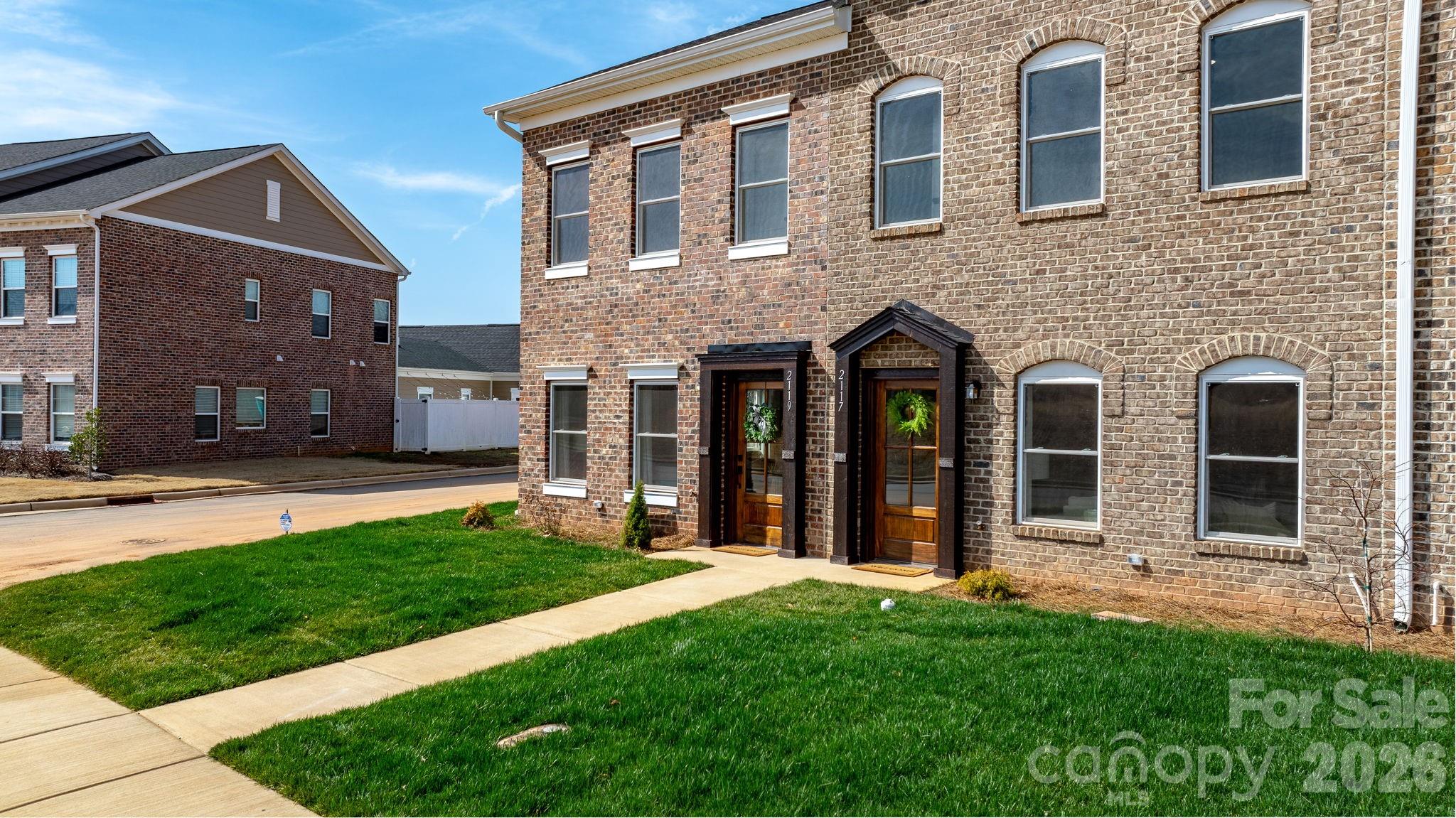 2111 24th Street Lane SE — Hickory