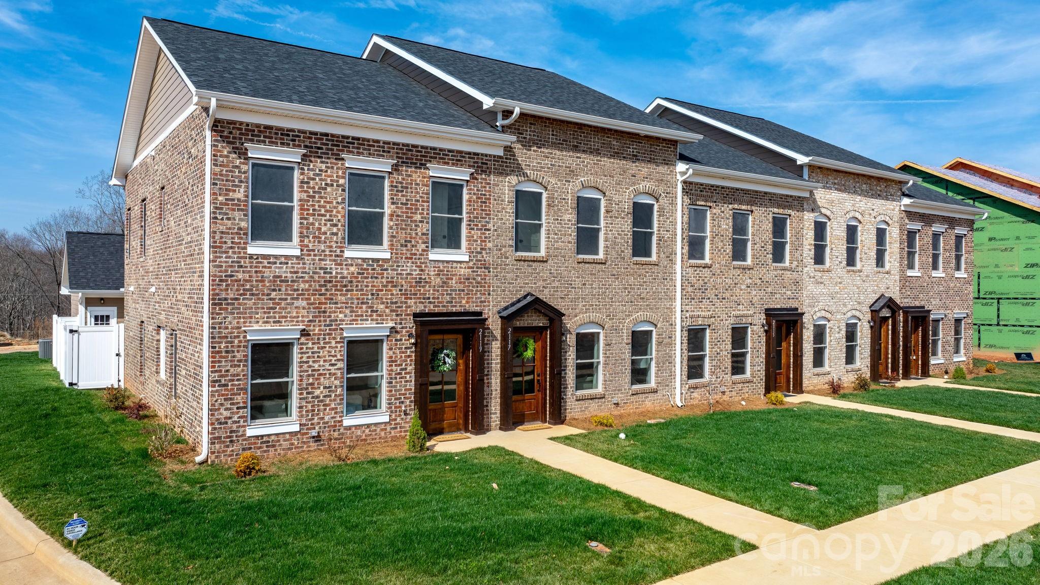 2111 24th Street Lane SE — Hickory
