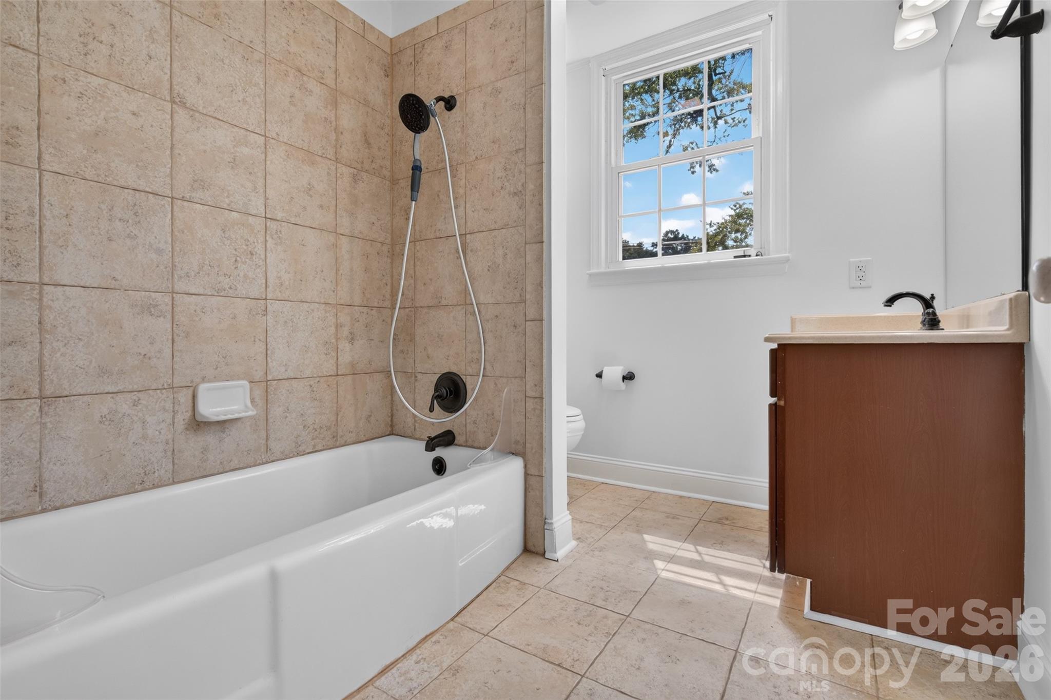 638 Carolina Avenue — Gastonia