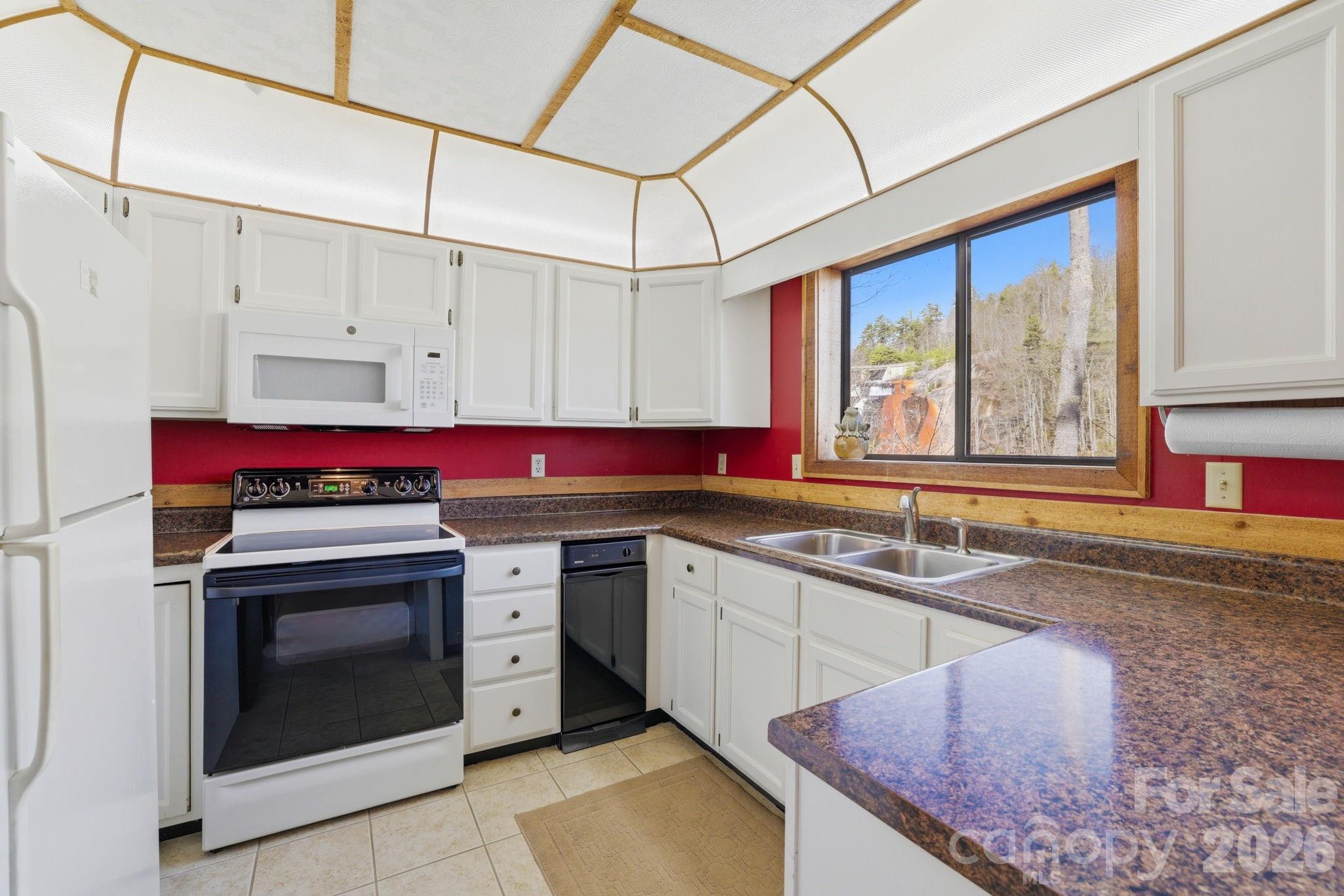 221 Toxaway Falls Drive #1 — Lake Toxaway