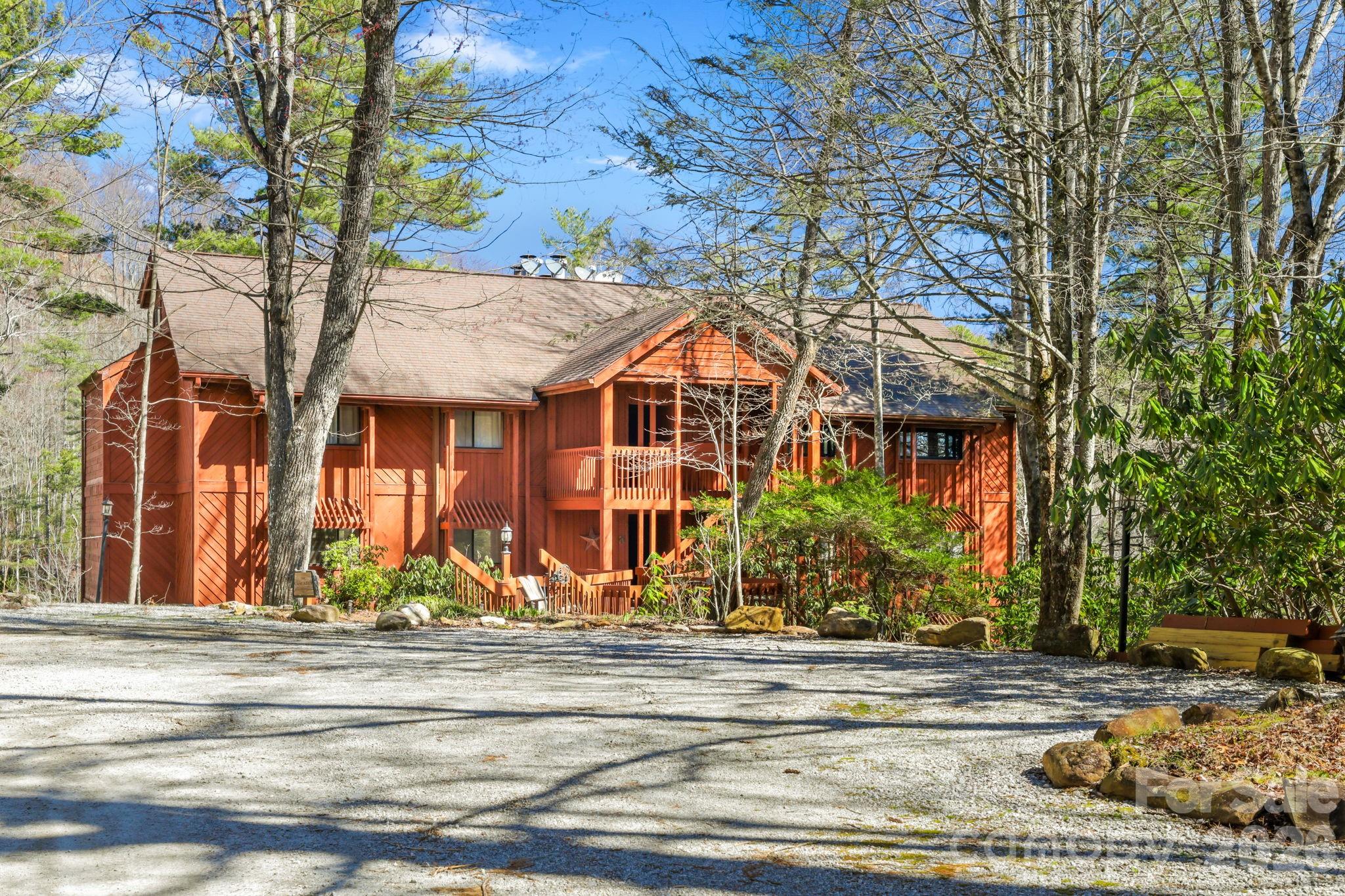 221 Toxaway Falls Drive #1 — Lake Toxaway
