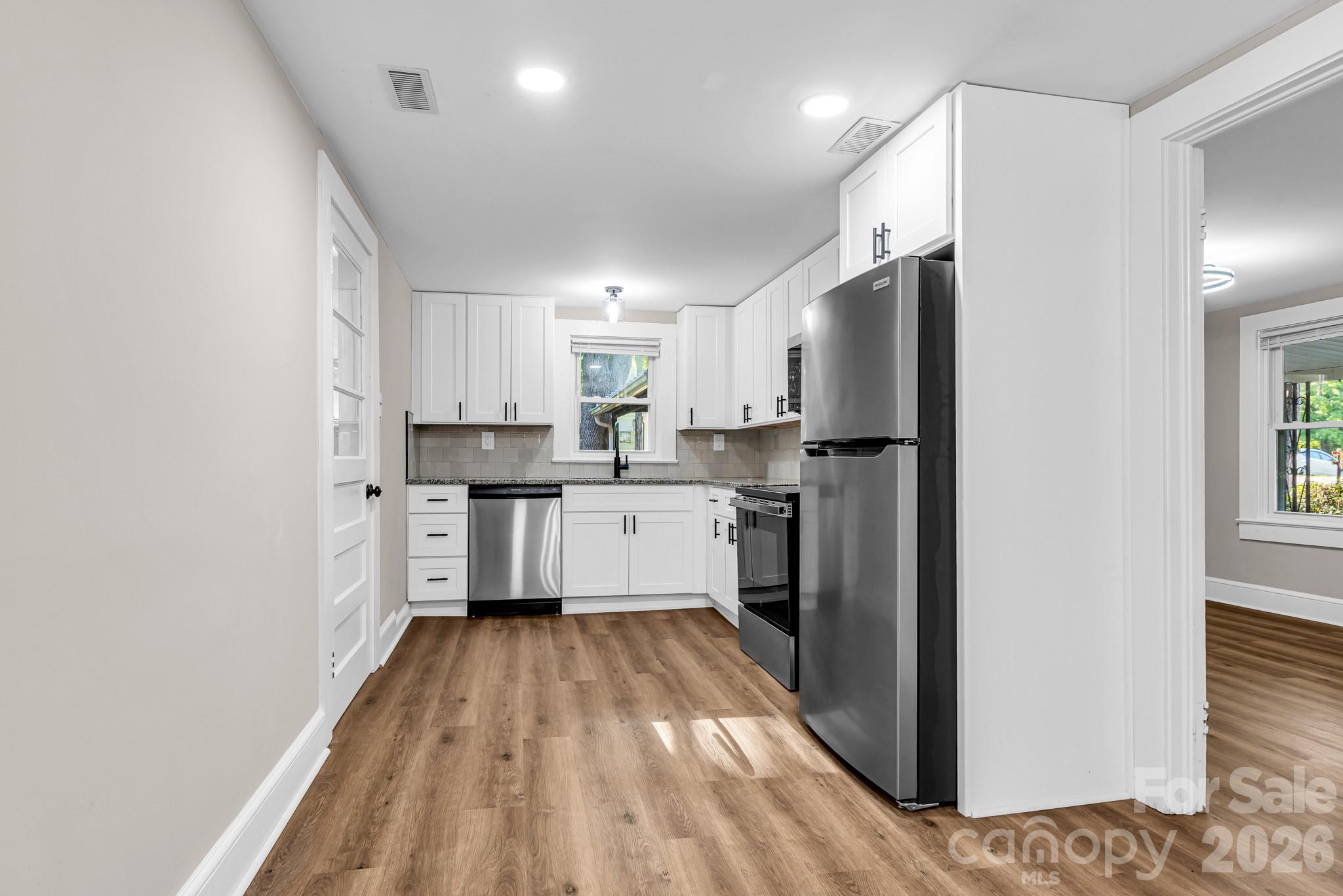 344 Owens Road — Lexington