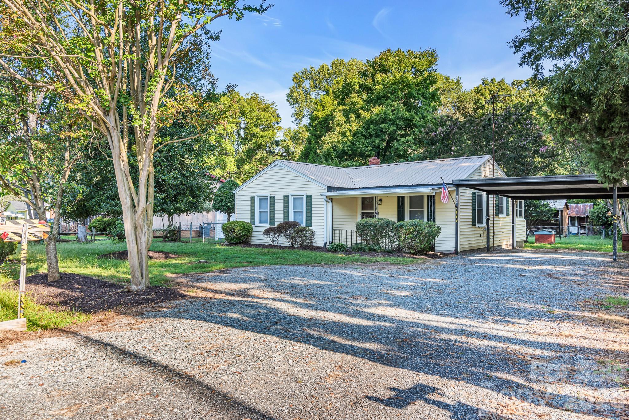 344 Owens Road — Lexington