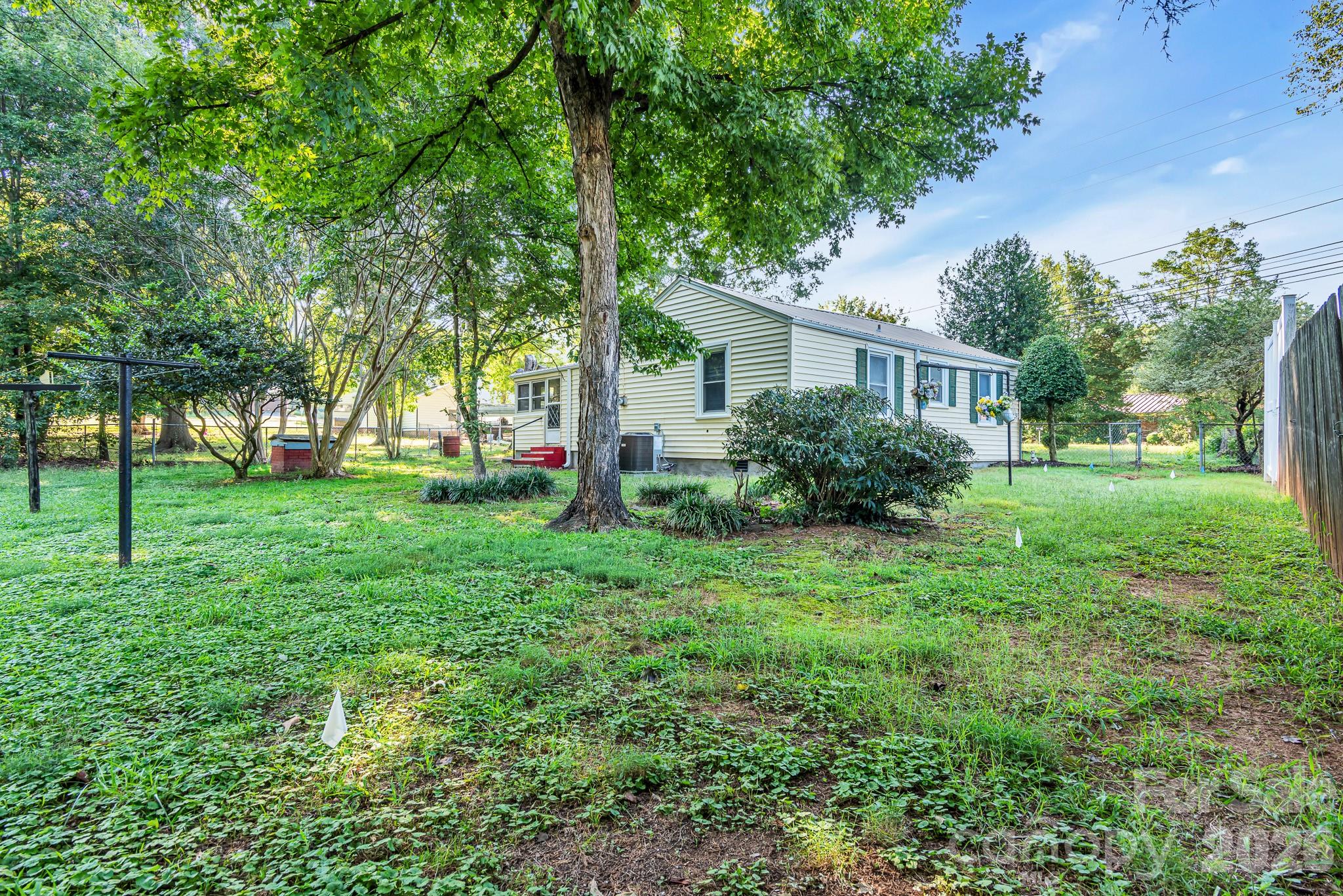 344 Owens Road — Lexington