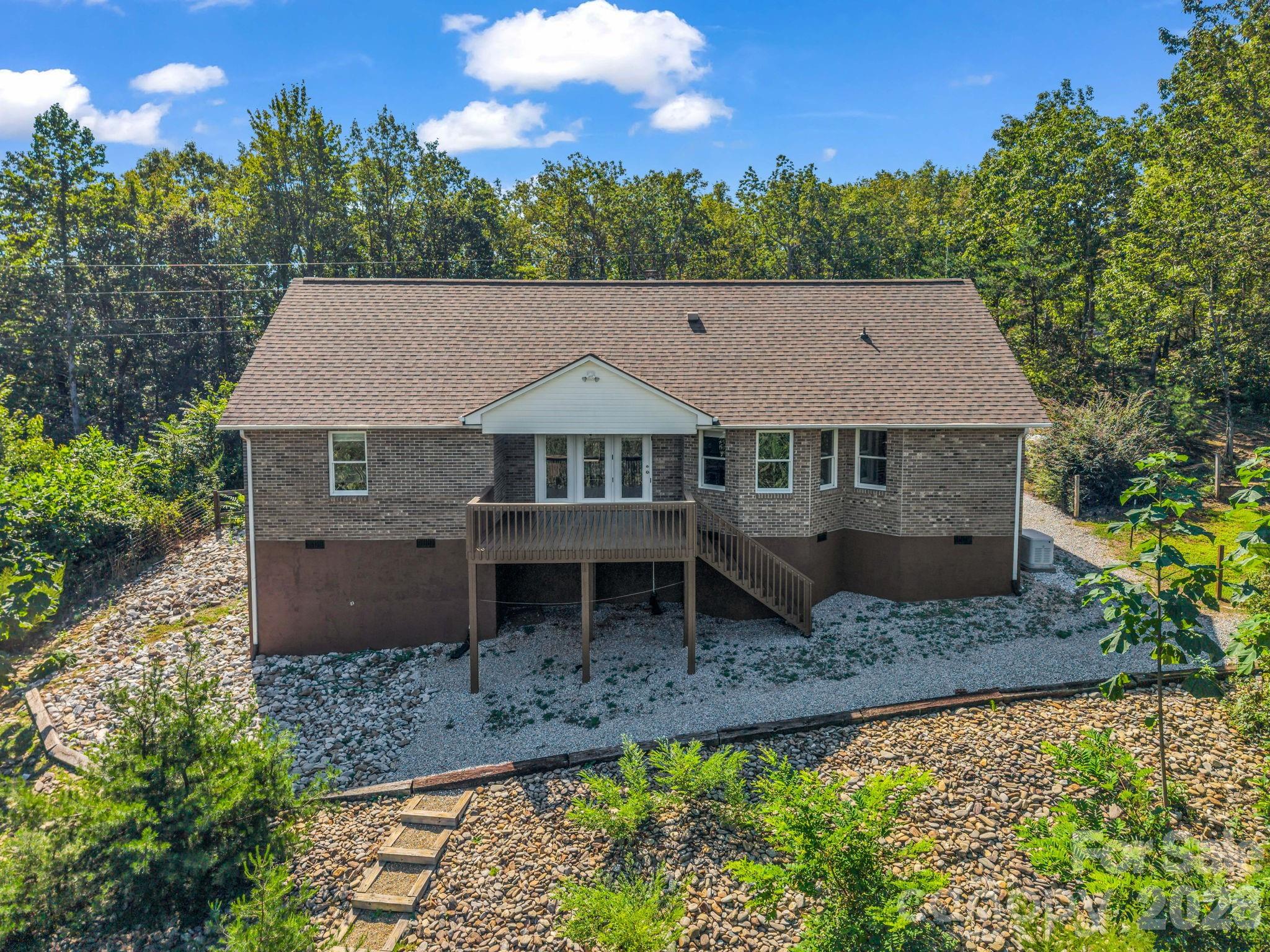 485 Mountain Lookout Drive — Bostic