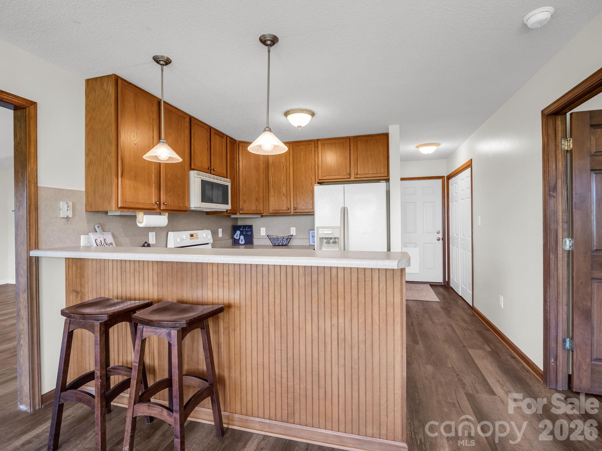 485 Mountain Lookout Drive — Bostic