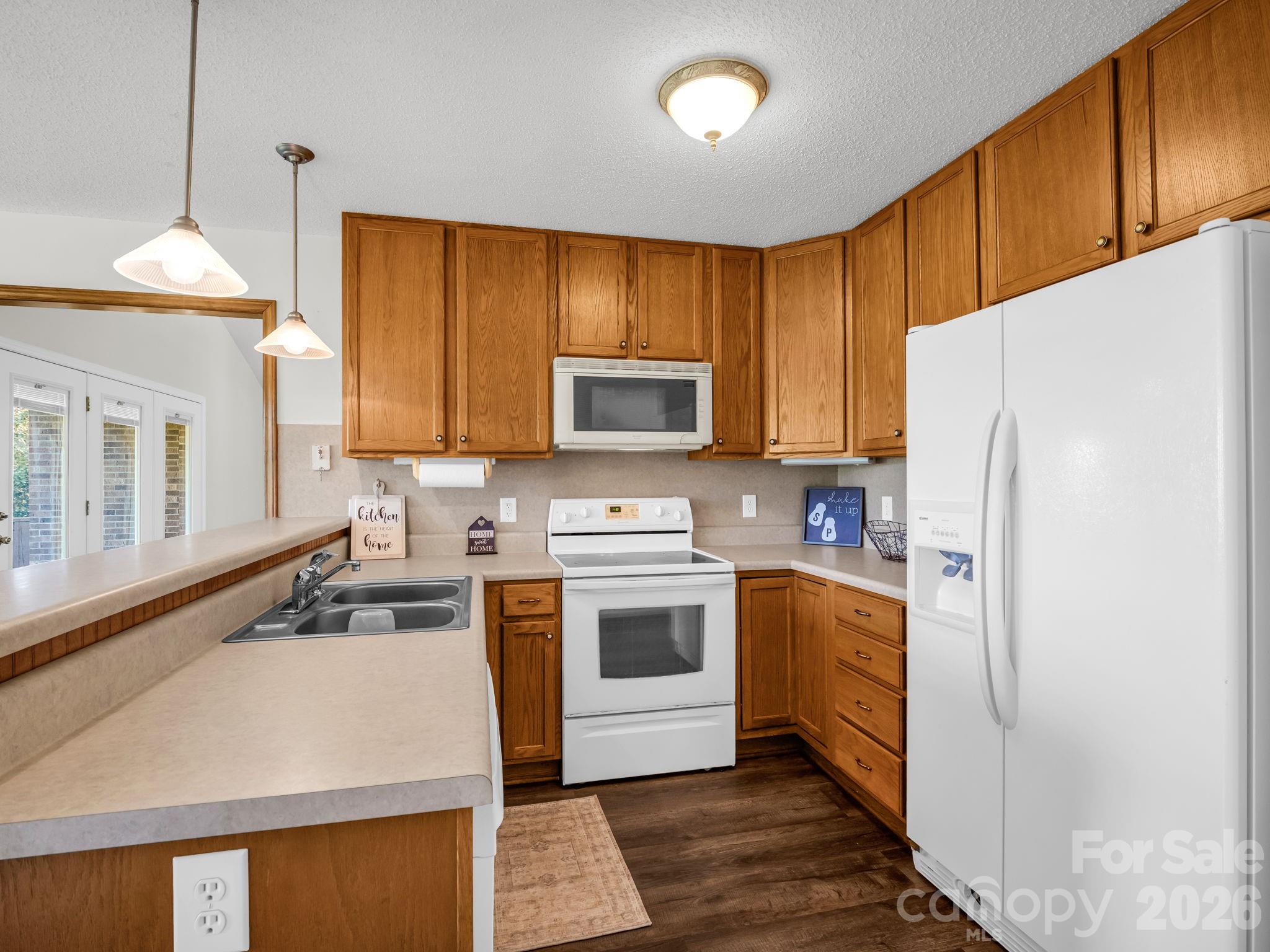 485 Mountain Lookout Drive — Bostic