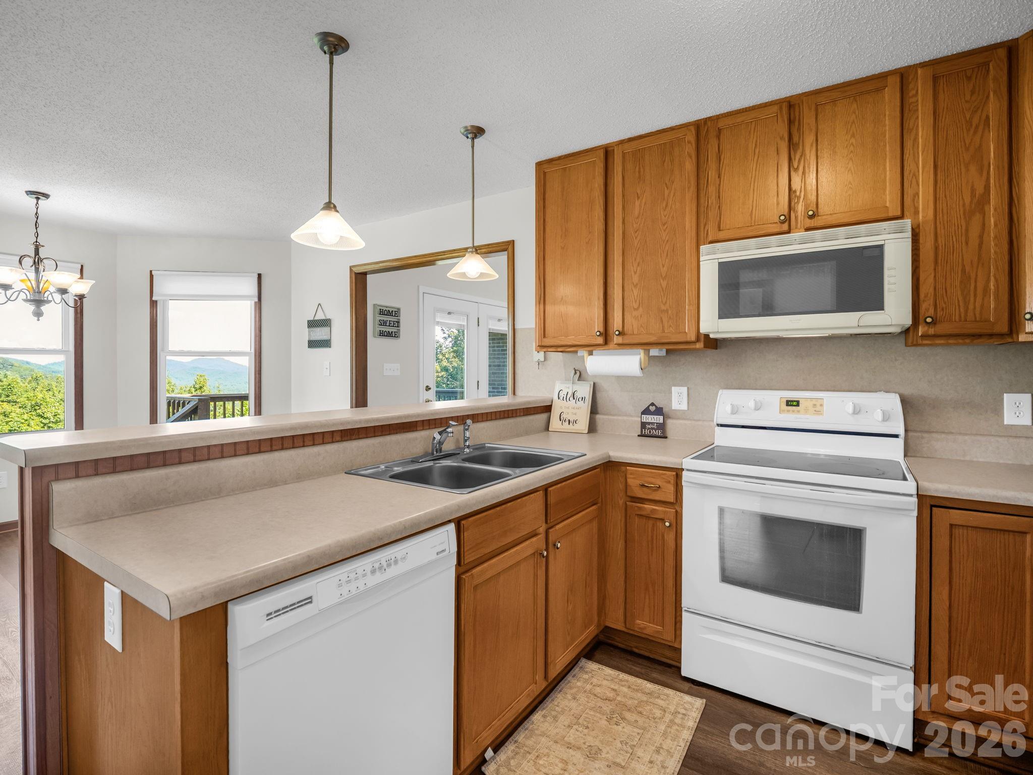 485 Mountain Lookout Drive — Bostic