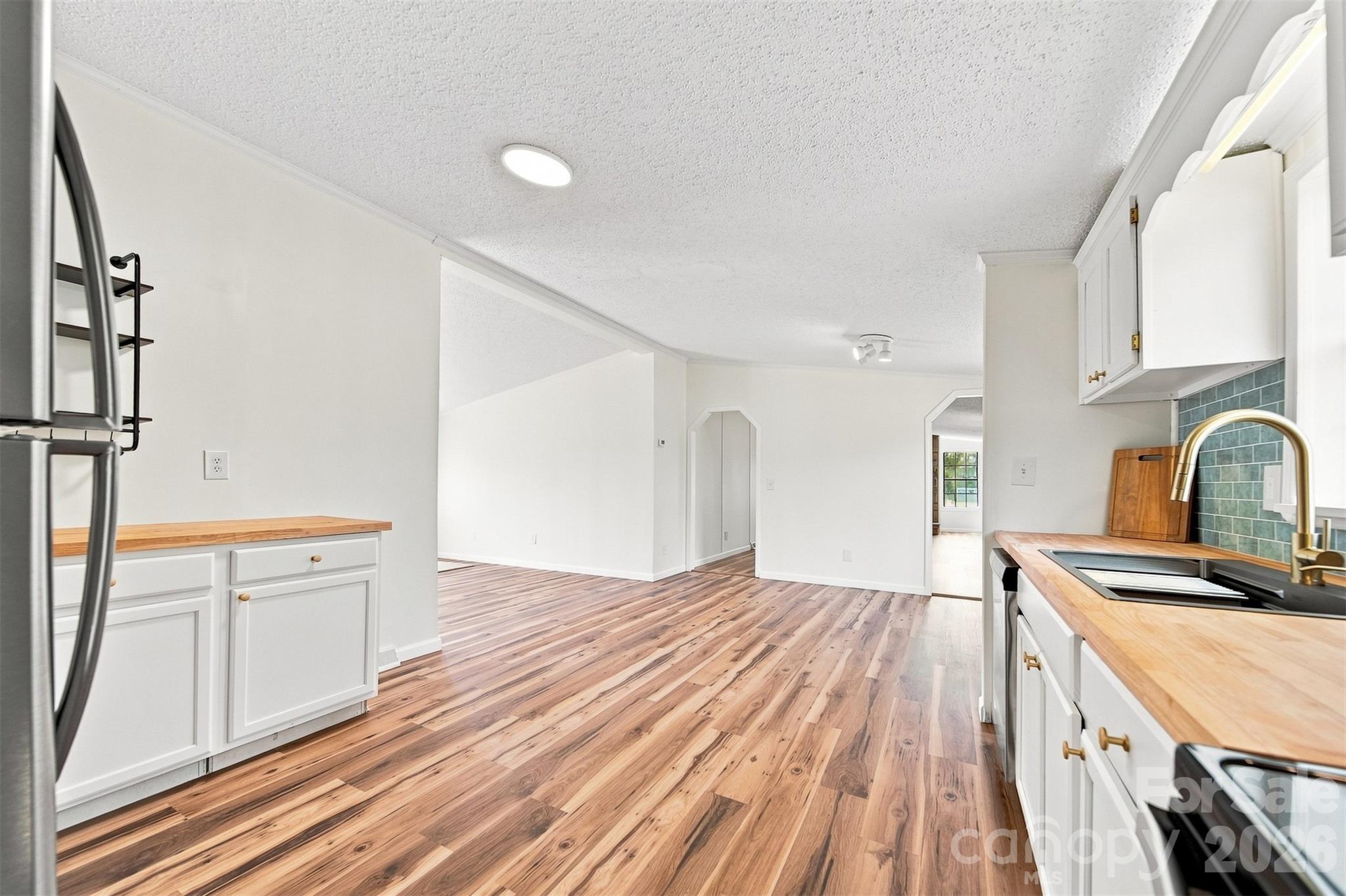 2430 Nixon Drive — Shelby