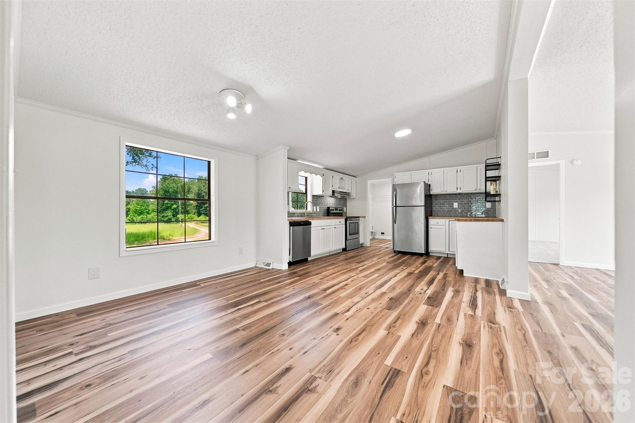 2430 Nixon Drive — Shelby