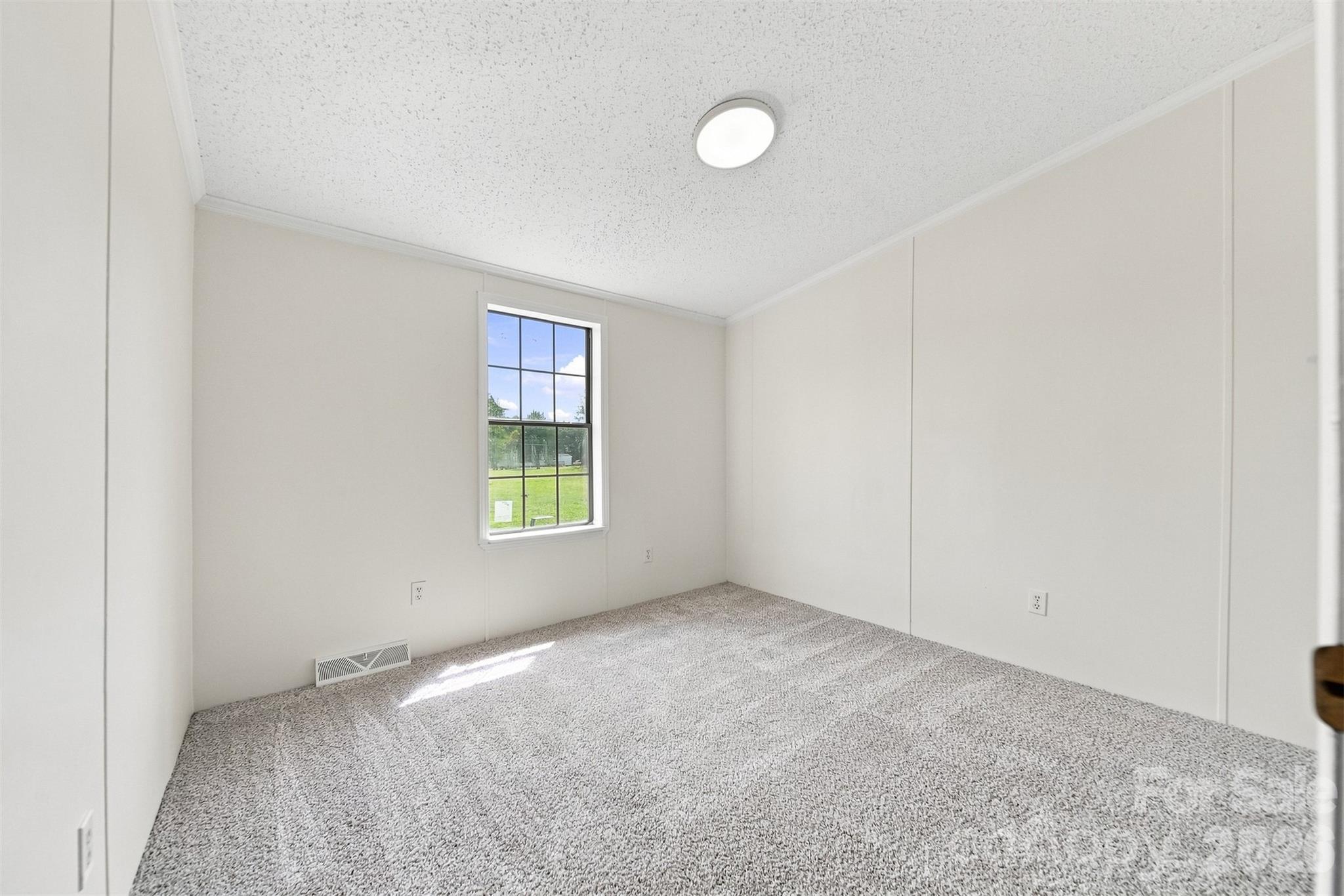 2430 Nixon Drive — Shelby