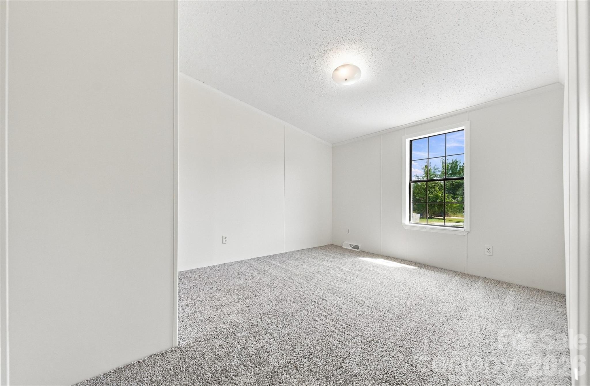2430 Nixon Drive — Shelby