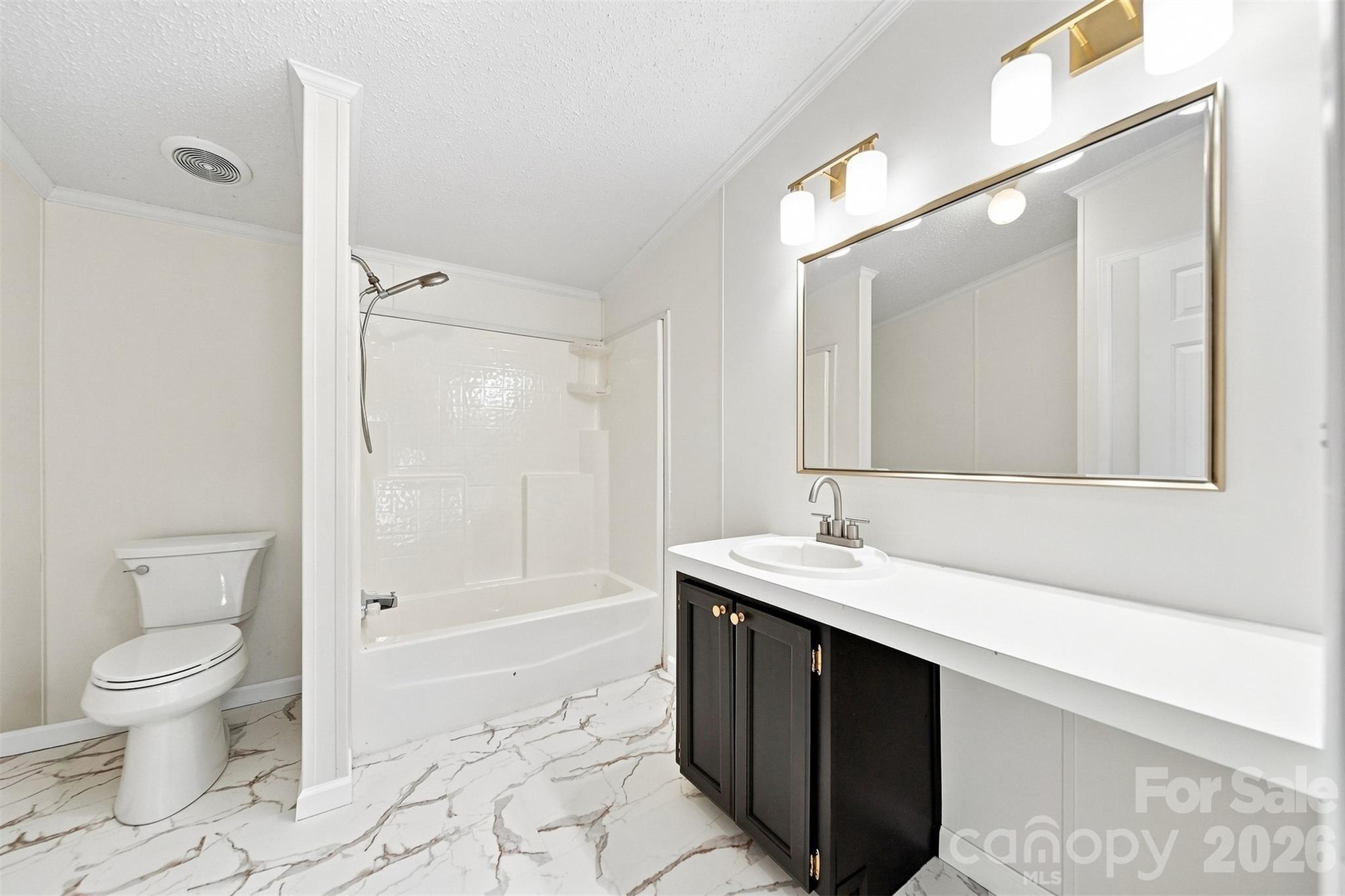 2430 Nixon Drive — Shelby